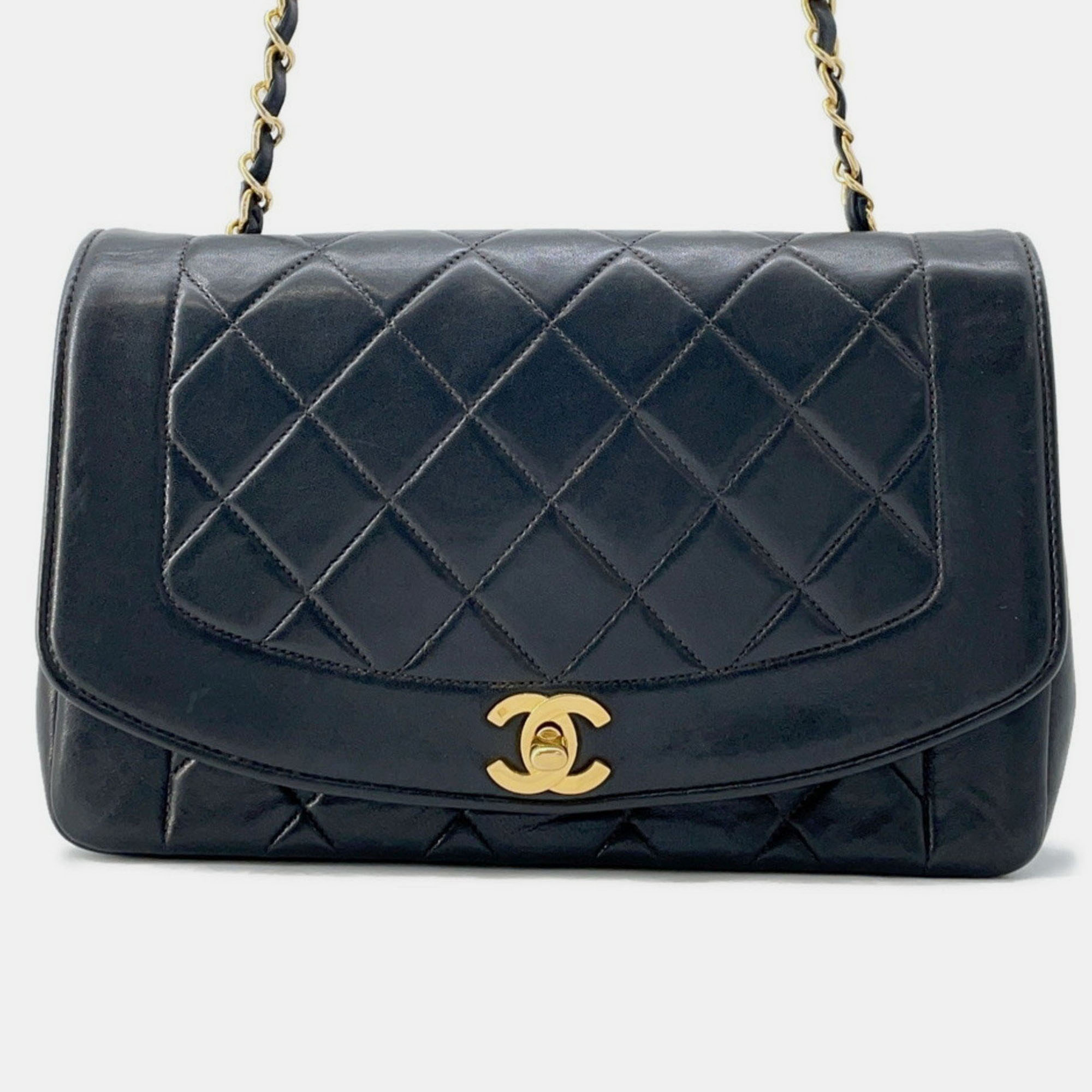 Chanel Chain Shoulder Bag Matelasse 25 Coco Mark Diana Black
Chanel Chain Shoulder Bag Matelasse 25 Coco Mark Diana Black