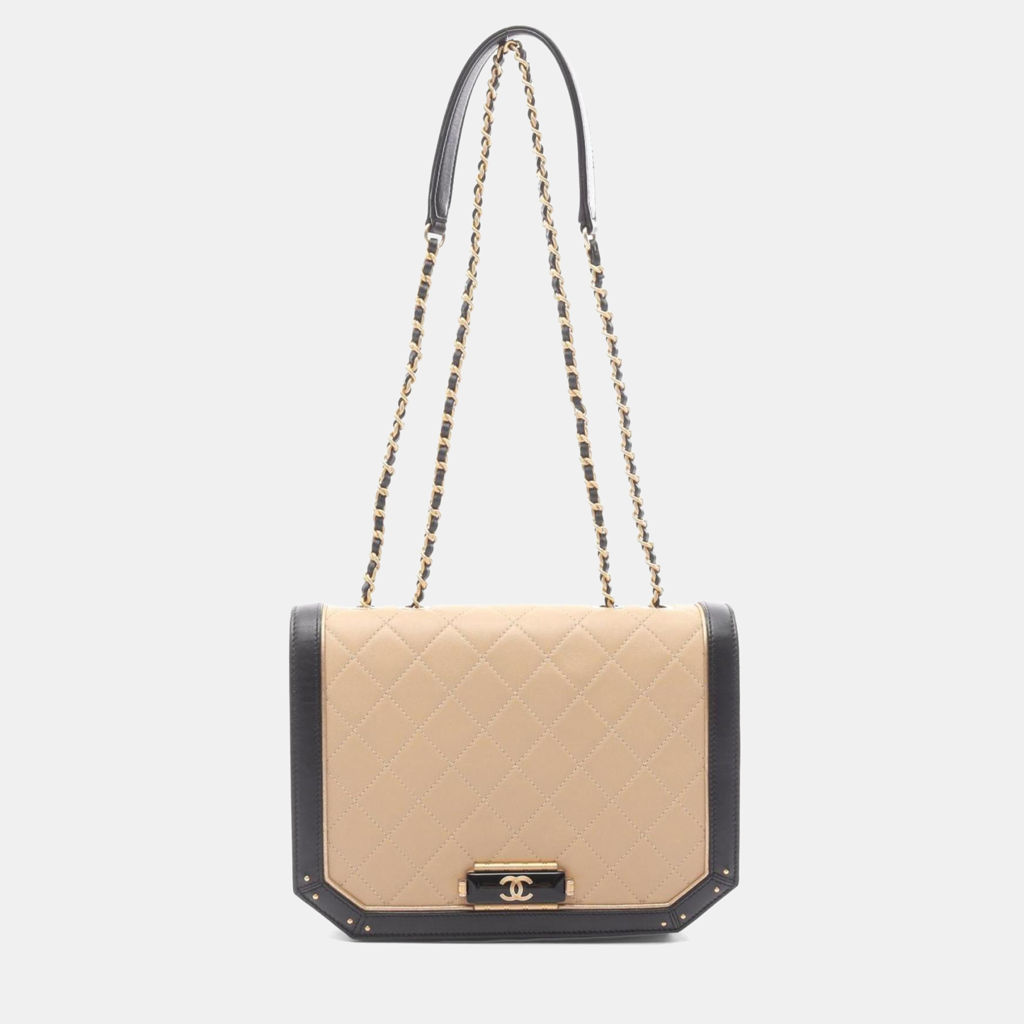 Chanel Matelasse Shoulder Bag Leather Beige Black
Chanel Matelasse Shoulder Bag Leather Beige Black