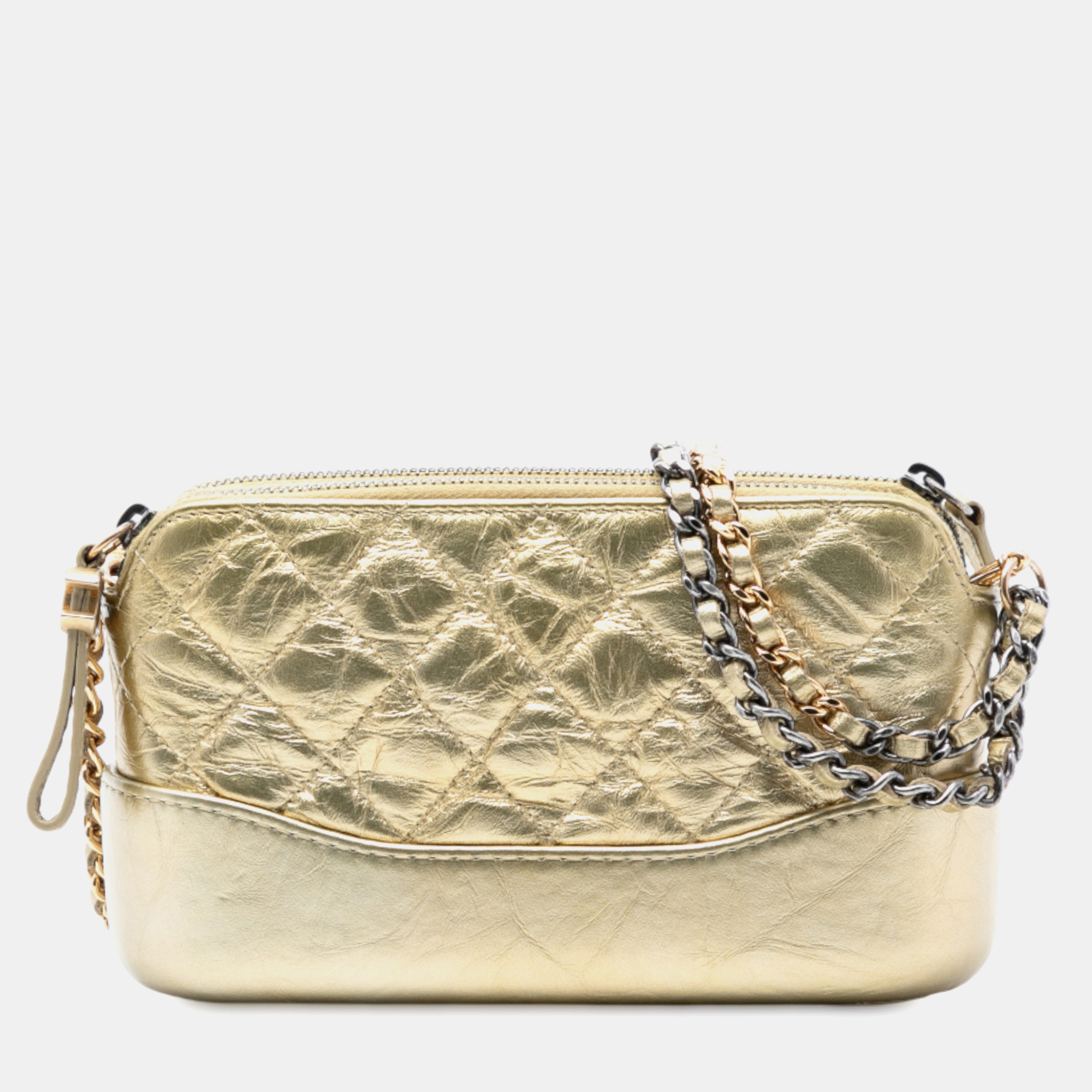 Chanel Gold Quilted Metallic Aged Calfskin Gabrielle Clutch With Chain
Chanel Gold Quilted Metallic Aged Calfskin Gabrielle Clutch With Chain
