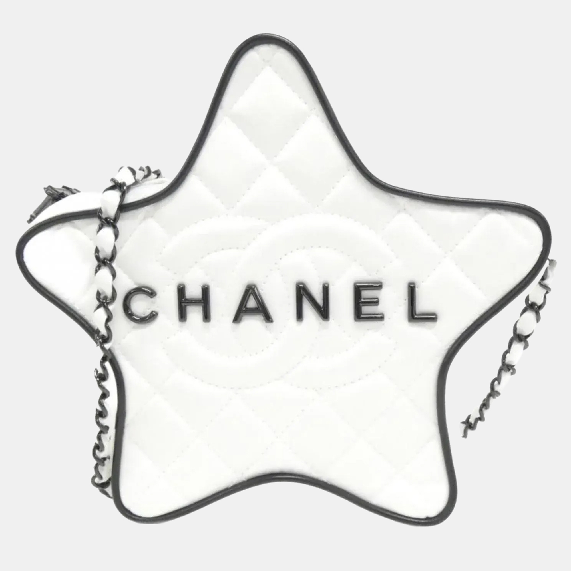 Chanel Walk of Fame Leather Shoulder Bag, White
Chanel Walk of Fame Leather Shoulder Bag, White