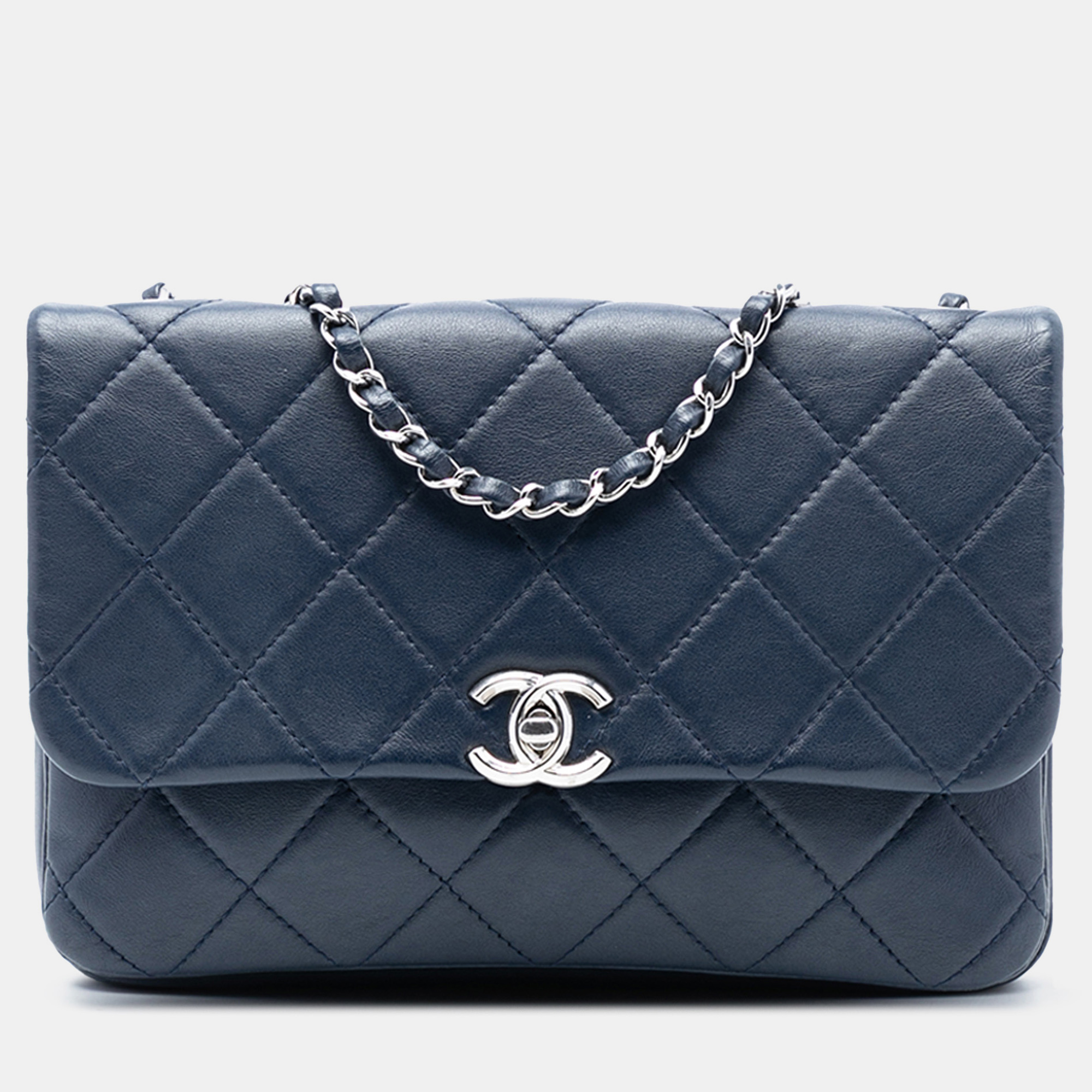 Chanel Blue CC Quilted Calfskin Zipped Flap
Chanel Blue CC Quilted Calfskin Zipped Flap
