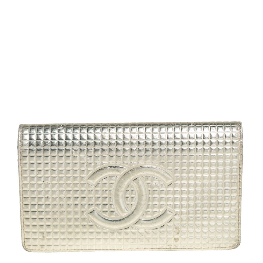Chanel Metallic Gold Cube Quilted Leather CC Bifold Wallet