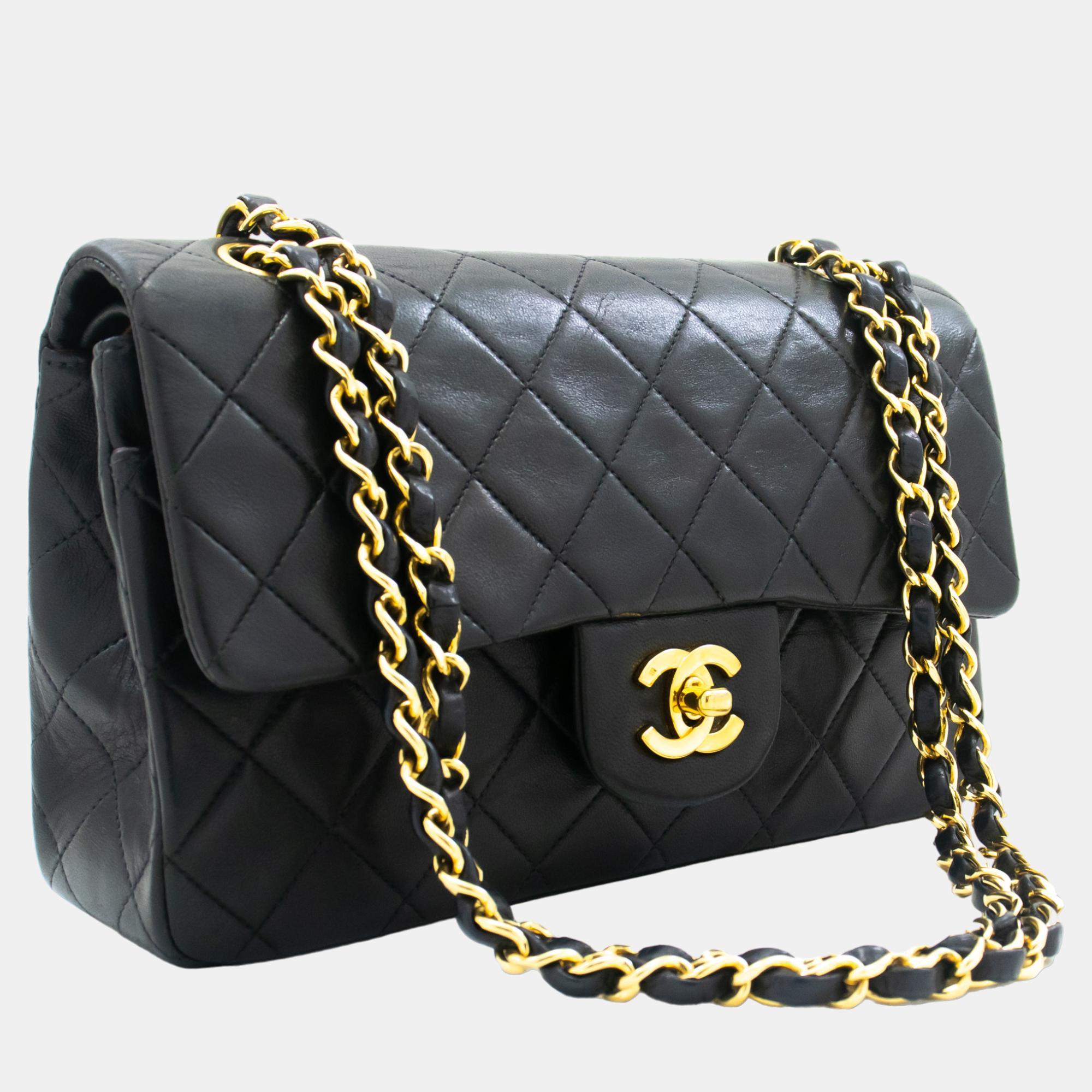 Chanel Black Lambskin Leather Vintage Classic Double Flap Shoulder Bag
Chanel Black Lambskin Leather Vintage Classic Double Flap Shoulder Bag