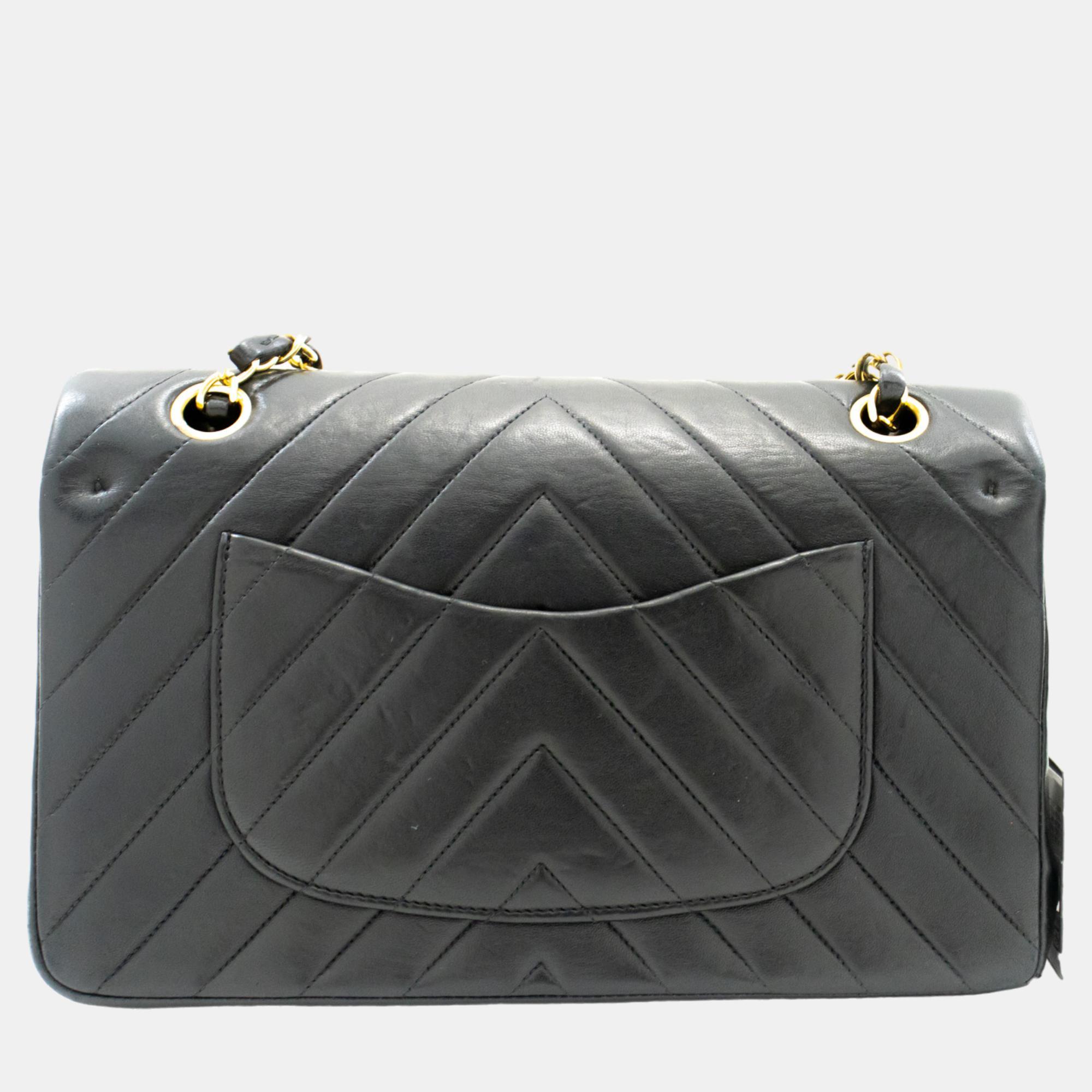 Chanel Black Lambskin Leather Chevron Medium Classic Double Flap Shoulder Bag