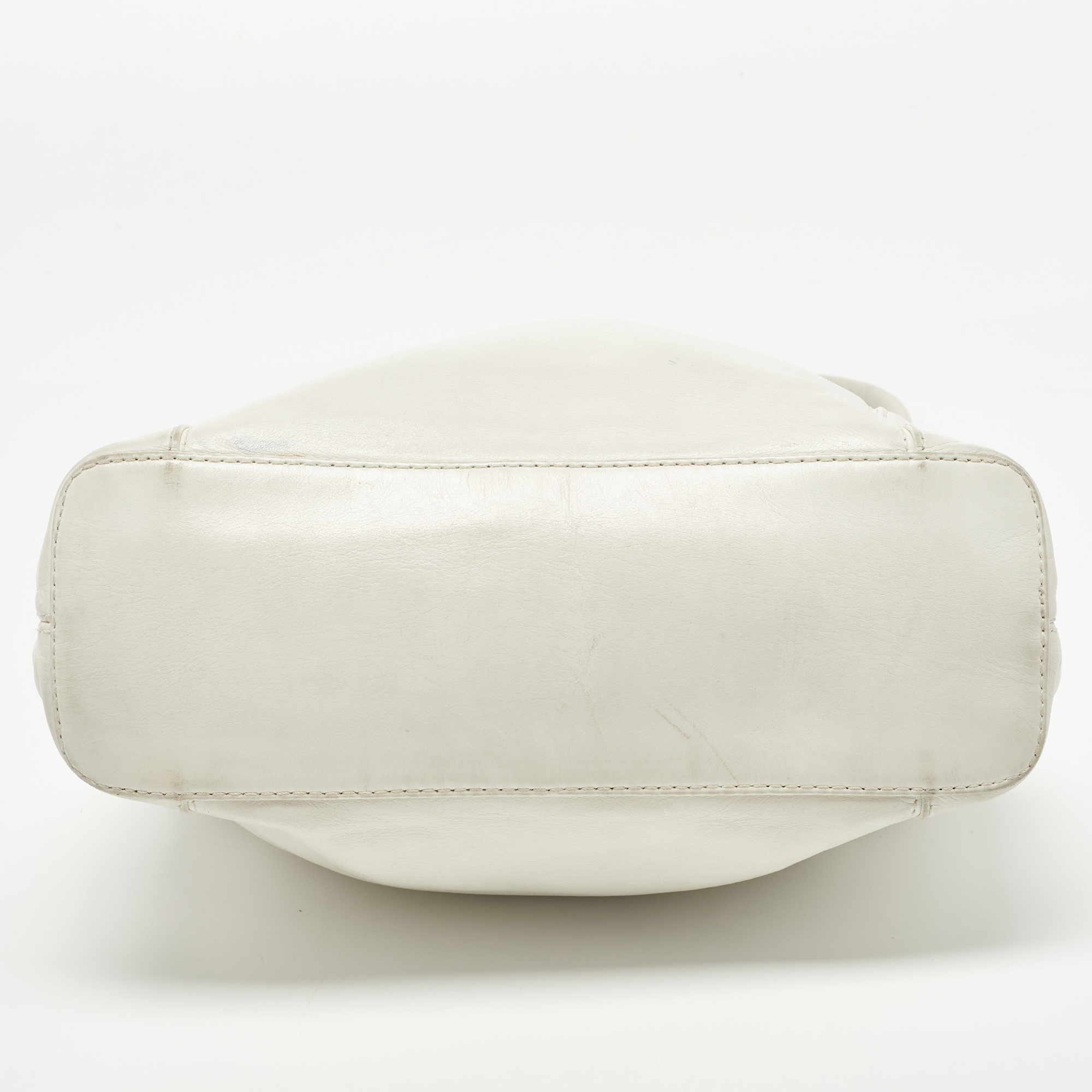 Chanel White Leather Vintage CC Tassel Bag