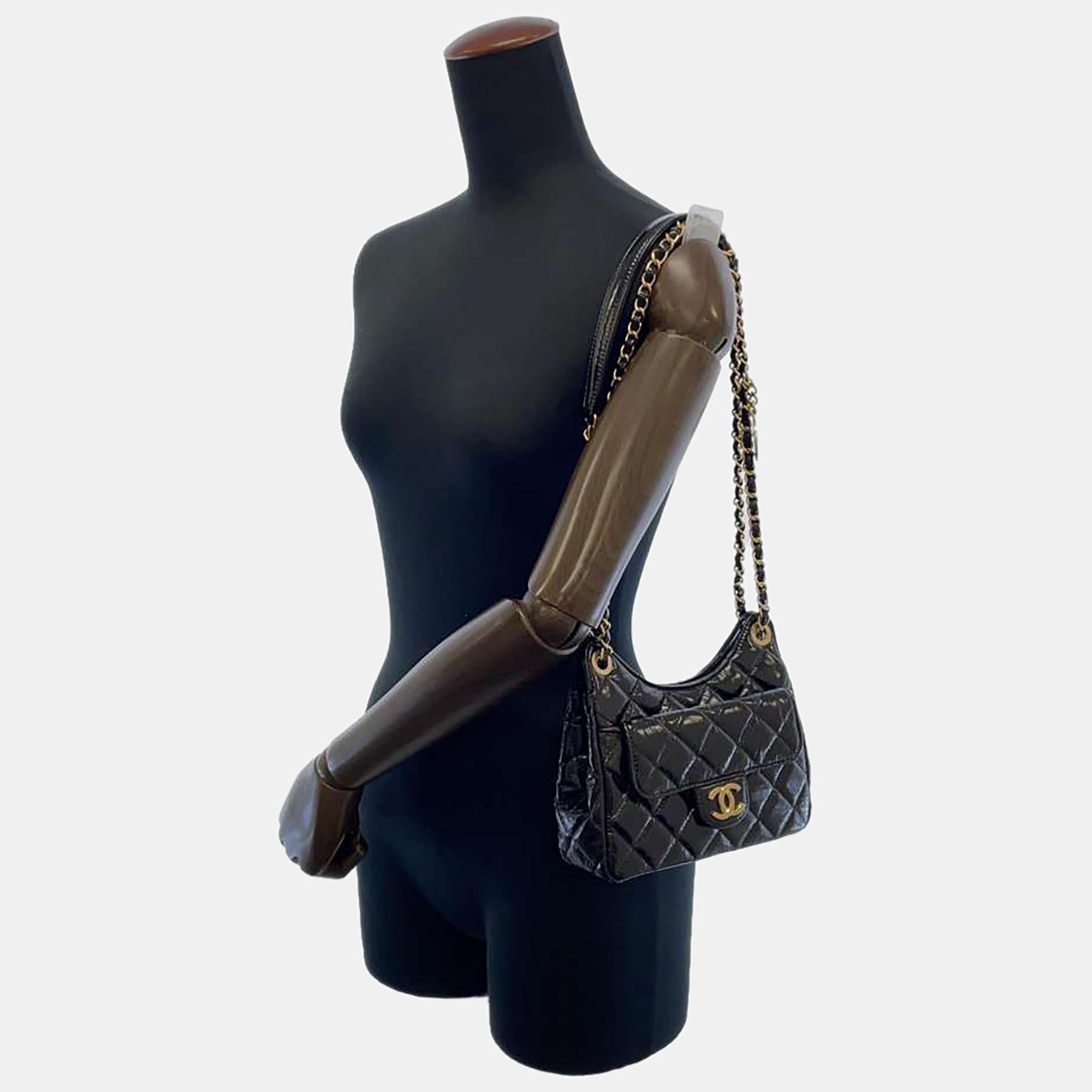 Chanel Black Shiny Calfskin Leather Small Wavy CC Hobo Bag