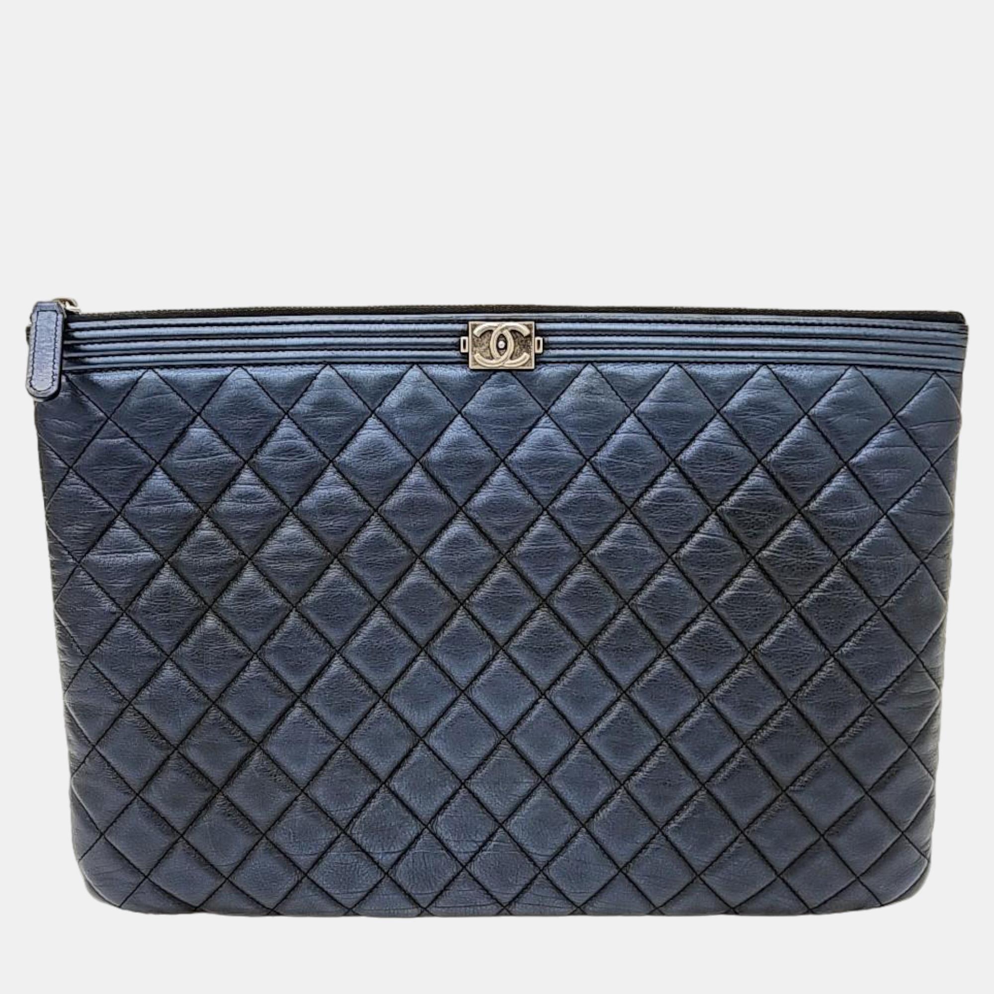 Chanel navy blue leather o case large boy clutch bag