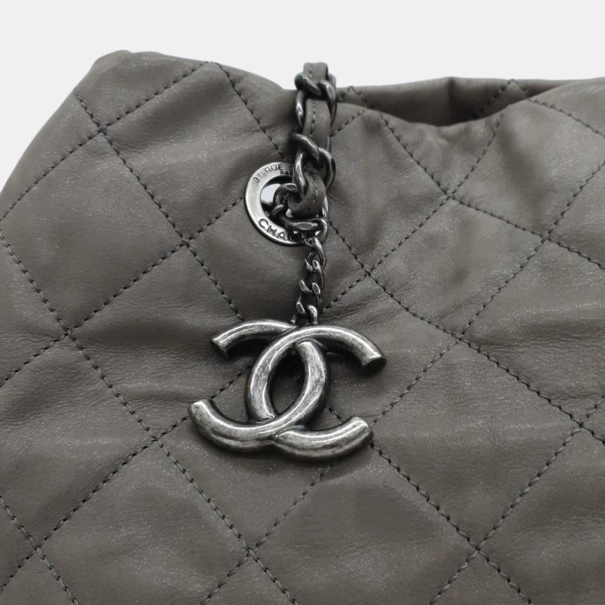 Chanel Green Leather Gabrielle Chain Bucket Bag