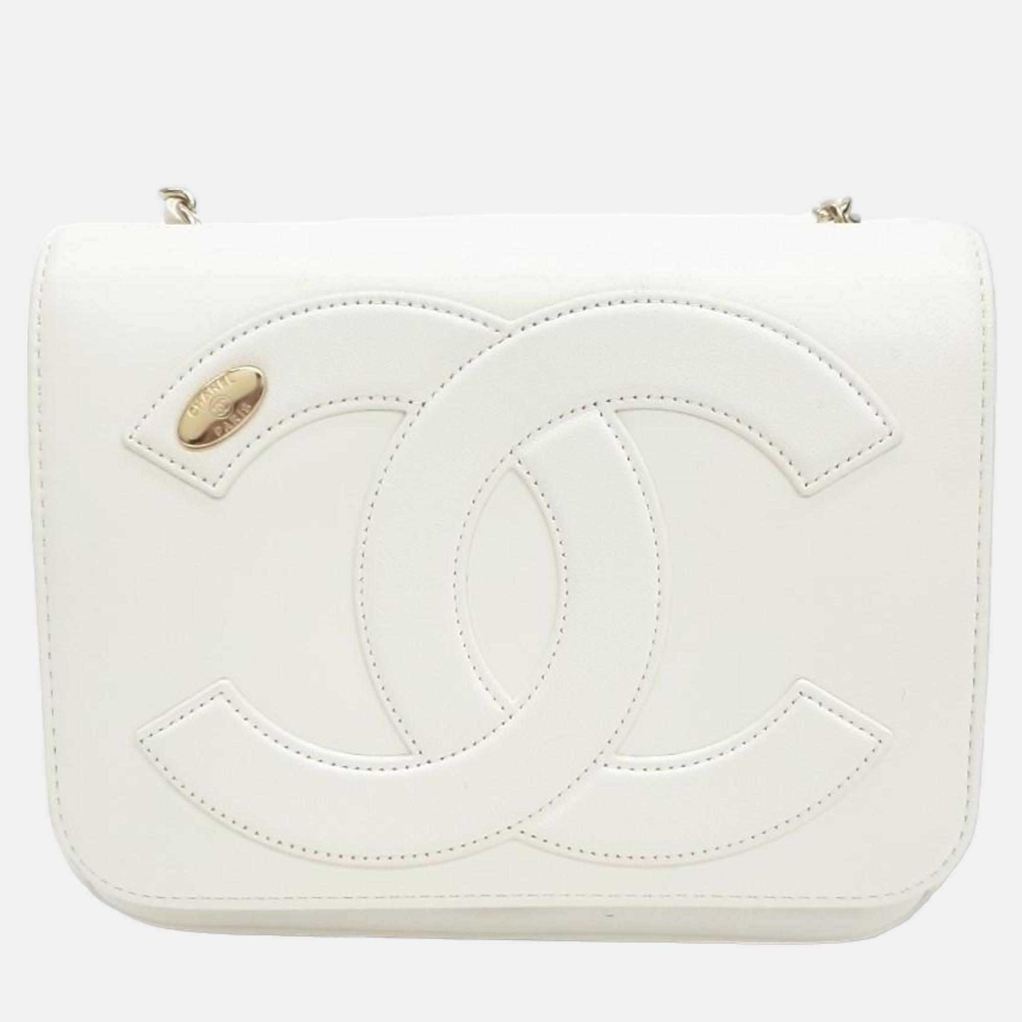 Chanel  White Lambskin Leather CC Shoulder Bag