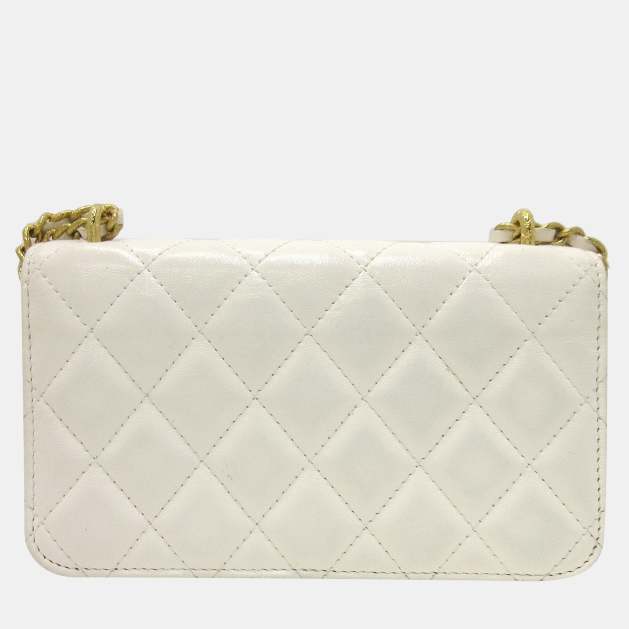 Chanel White Leather Shoulder bag 
Chanel White Leather Shoulder bag