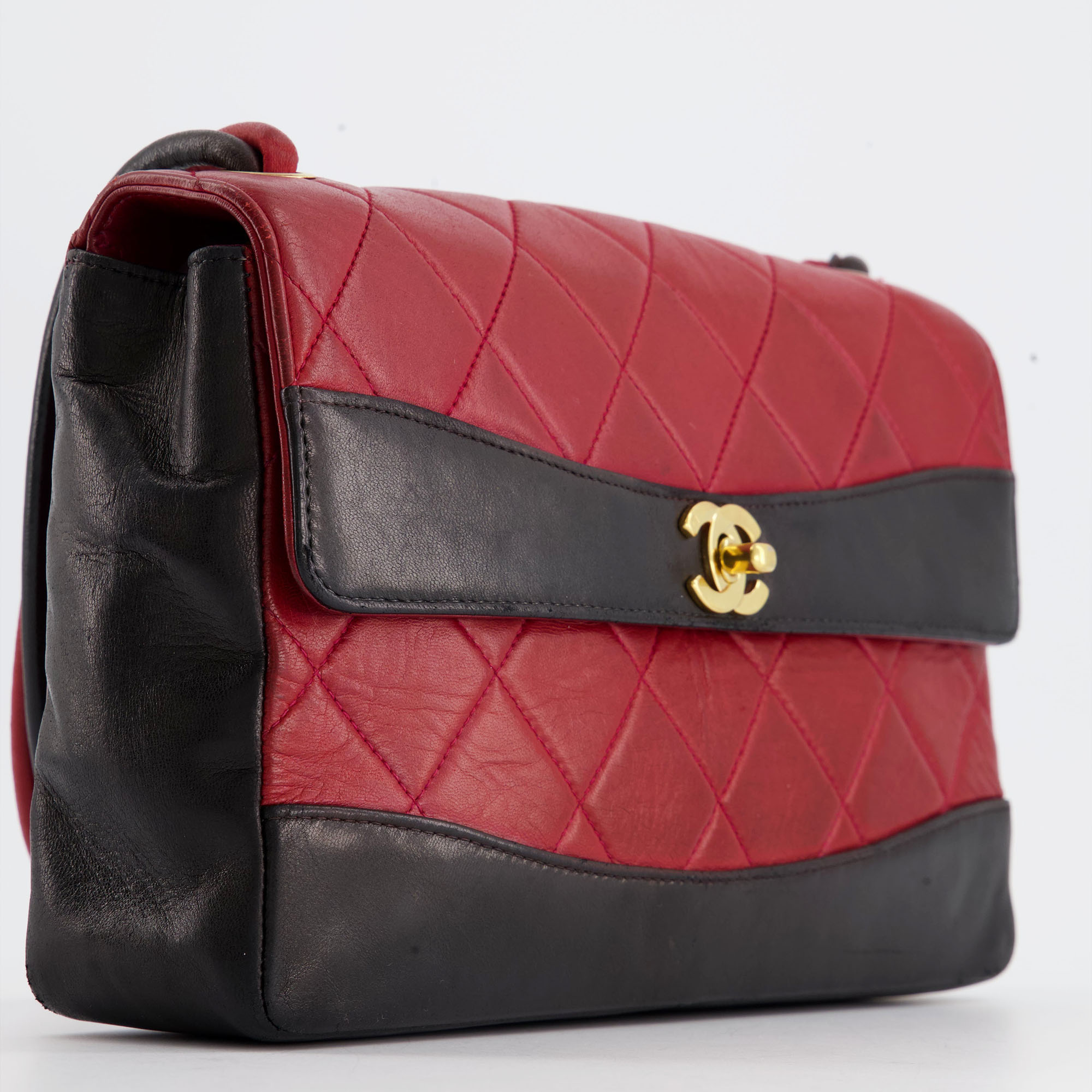 Chanel Vintage Black And Red Lambskin Border Single Flap Bag With Knot Handle & 24k Gold Hardware