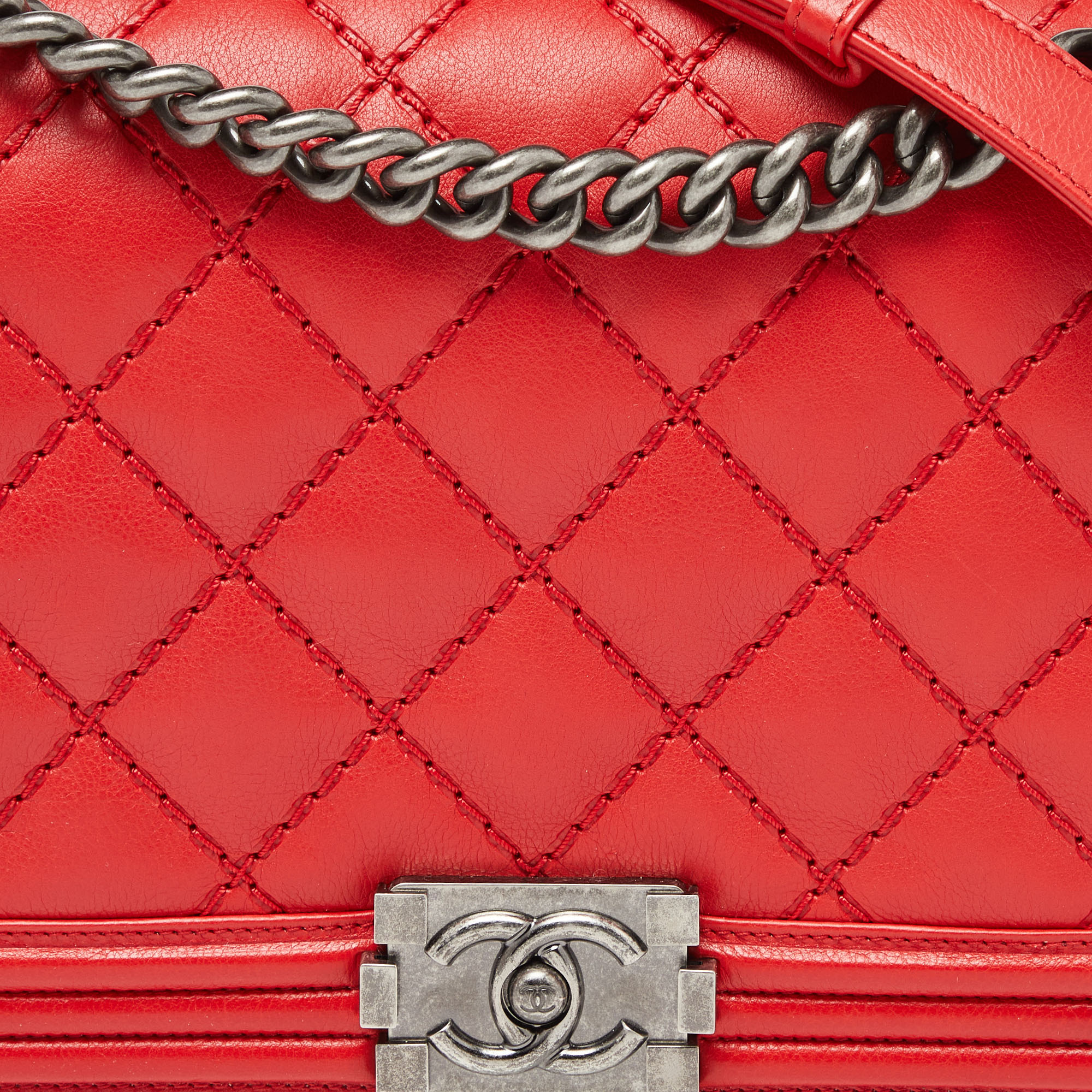 Chanel Red Diamond Stitch Quilted Leather New Medium Boy Bag