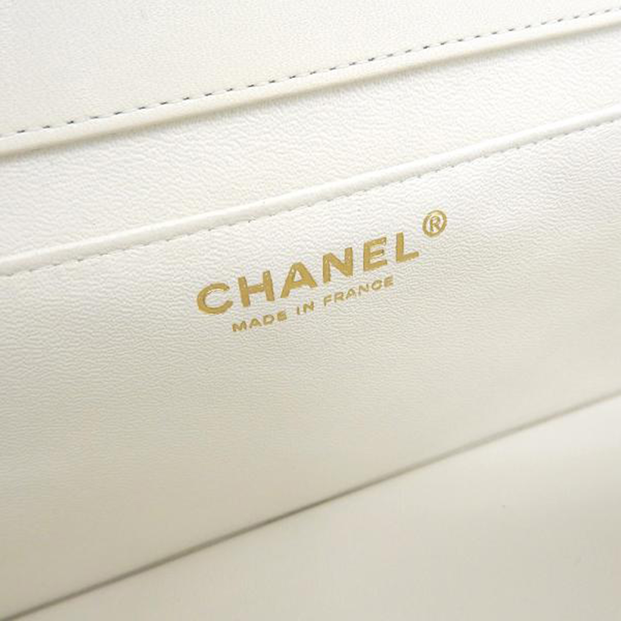 Chanel White CC Matelasse Flap Shoulder Bag