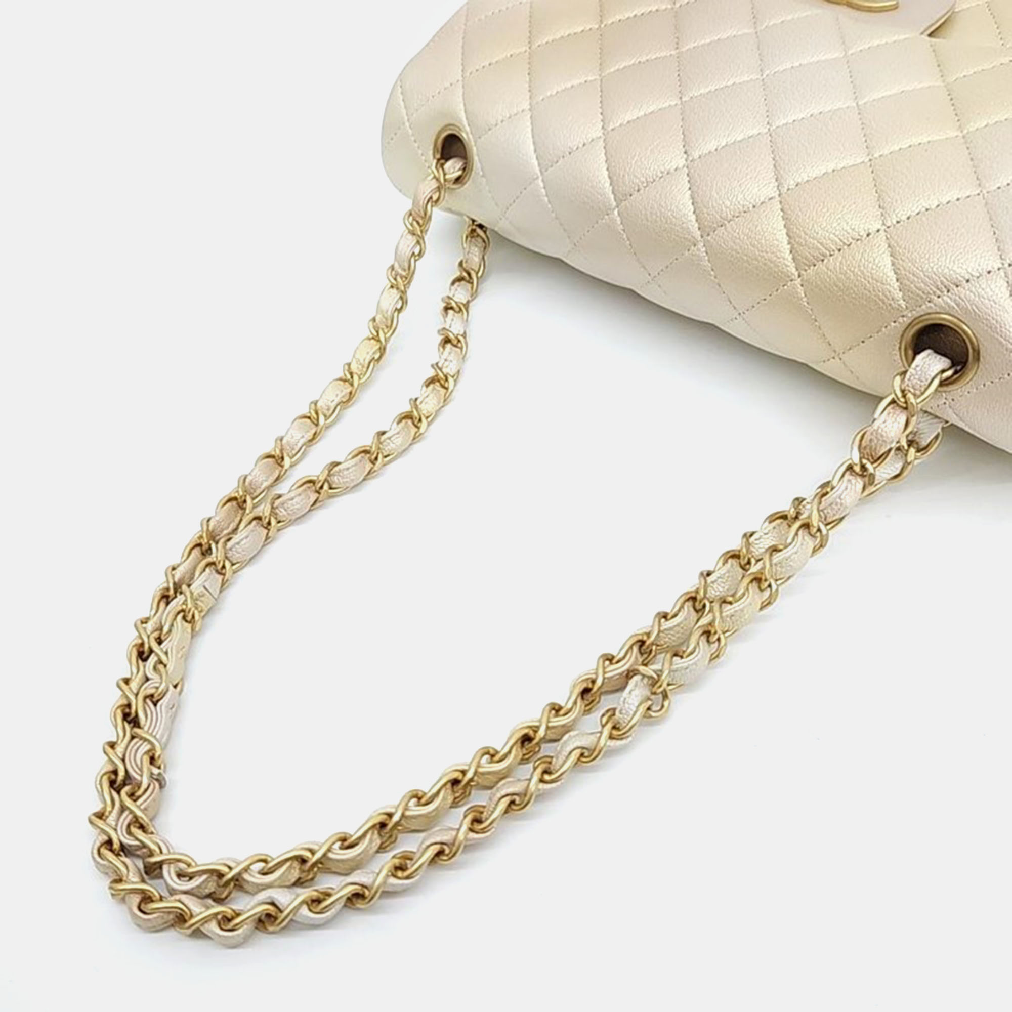 Chanel Leather Gold Classic Medium