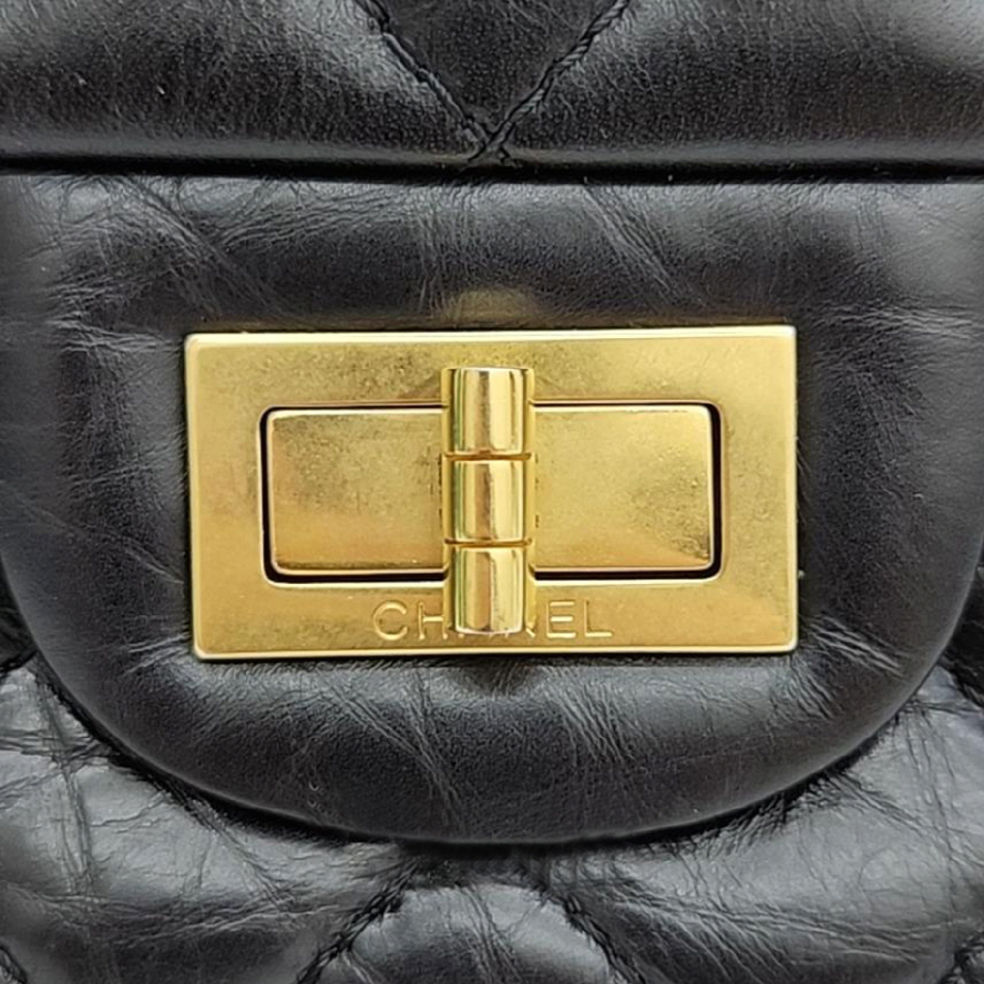 Chanel Vintage 2.55 Bag 32