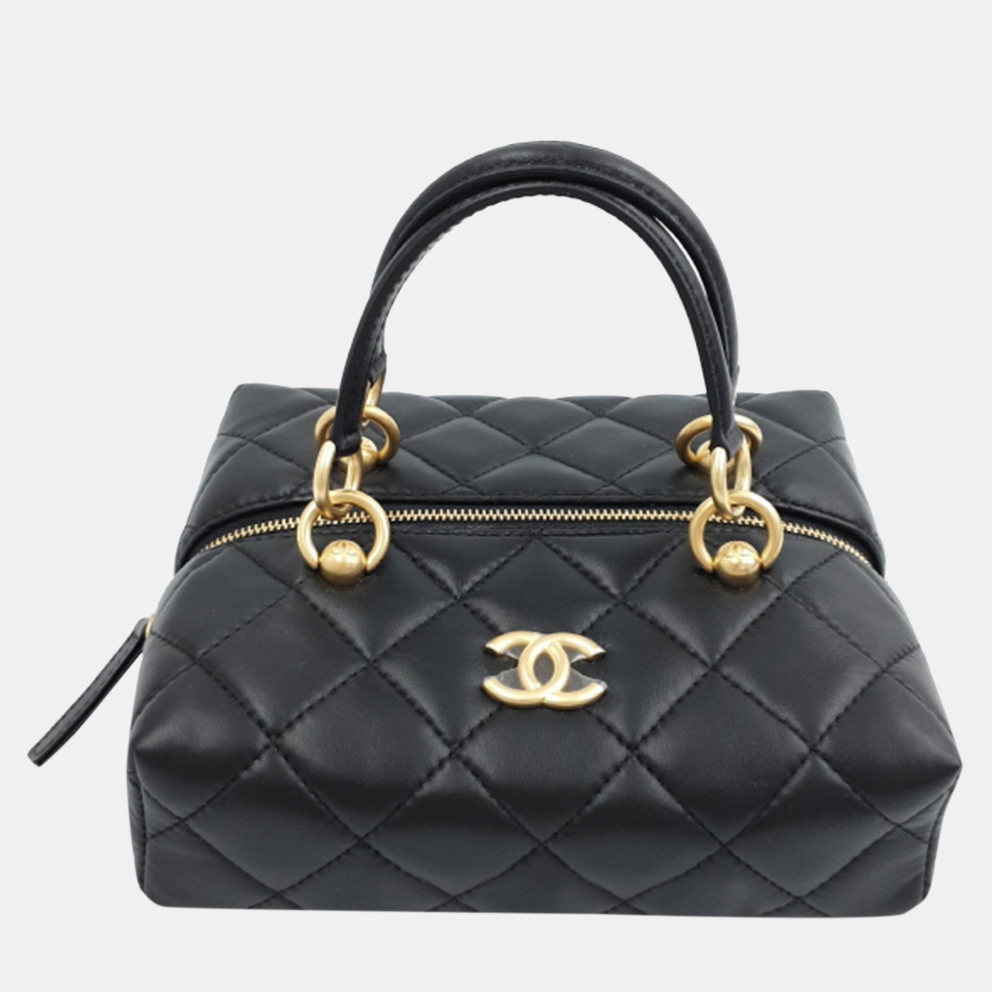 Chanel black leather shoulder bag
