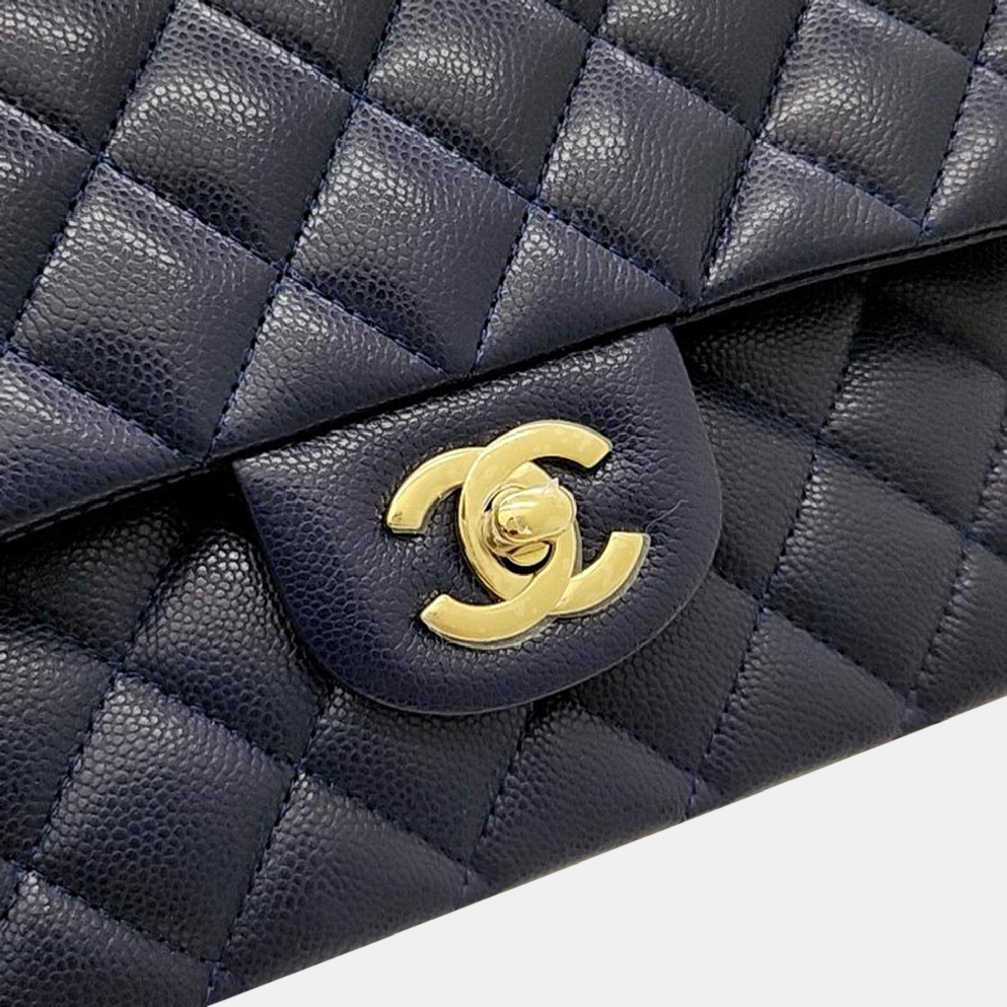 Chanel Caviar Classic Medium