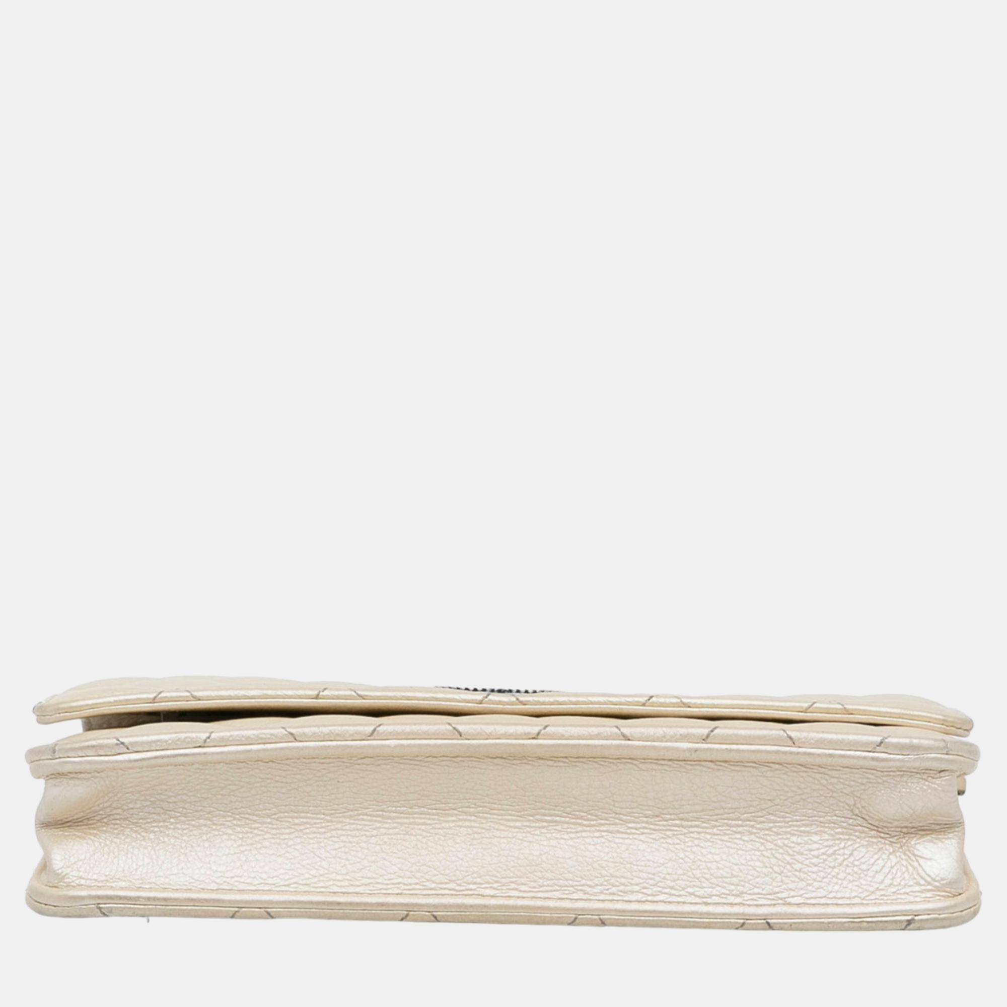 Chanel White Iridescent Lambskin CC Wallet On Chain
