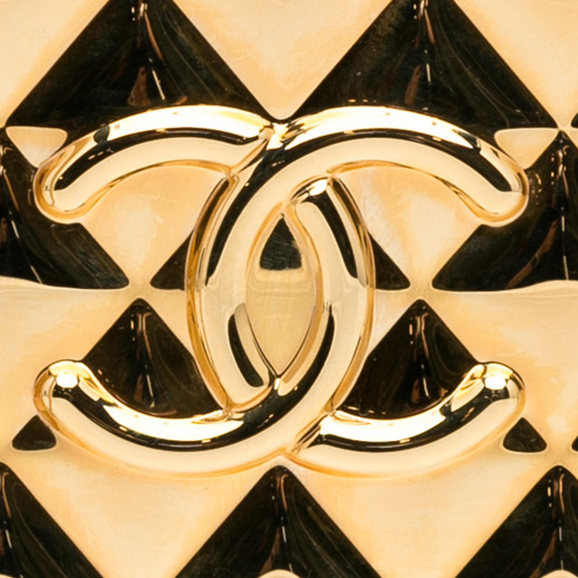 Chanel White Golden Plate Vanity Case