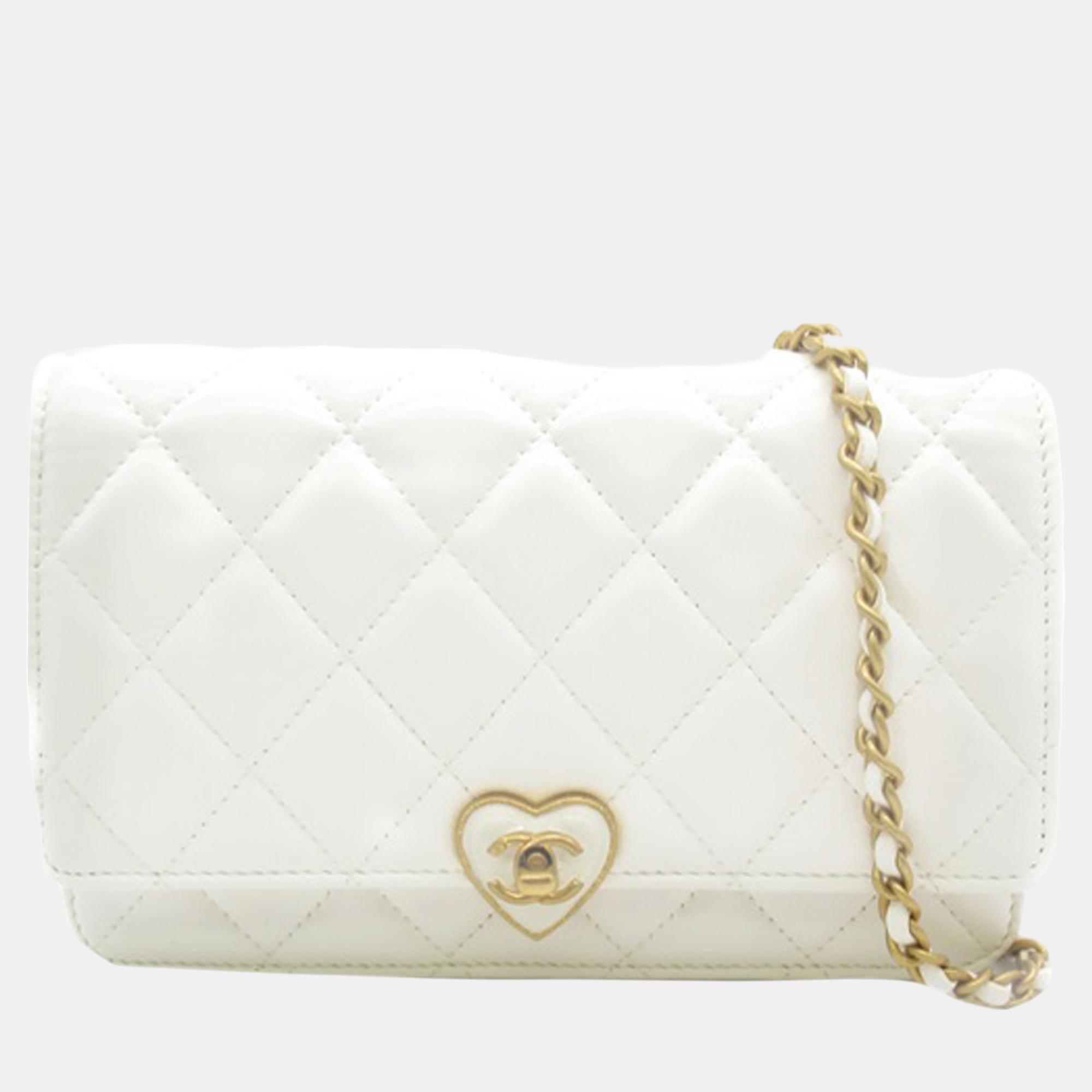 Chanel White Heart Wallet On Chain