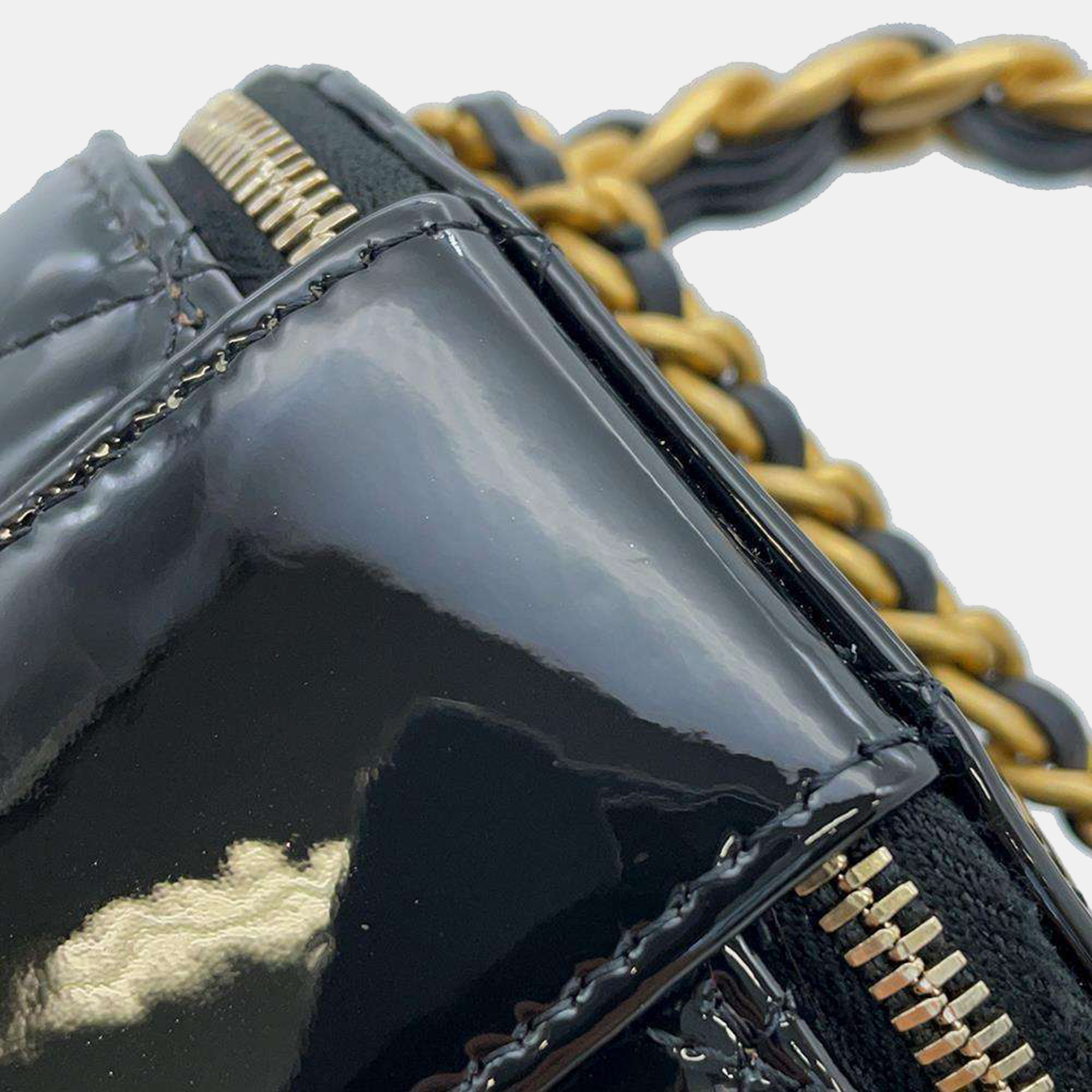CHANEL Black Patent Leather Round Vanity Case Shoulder Bag