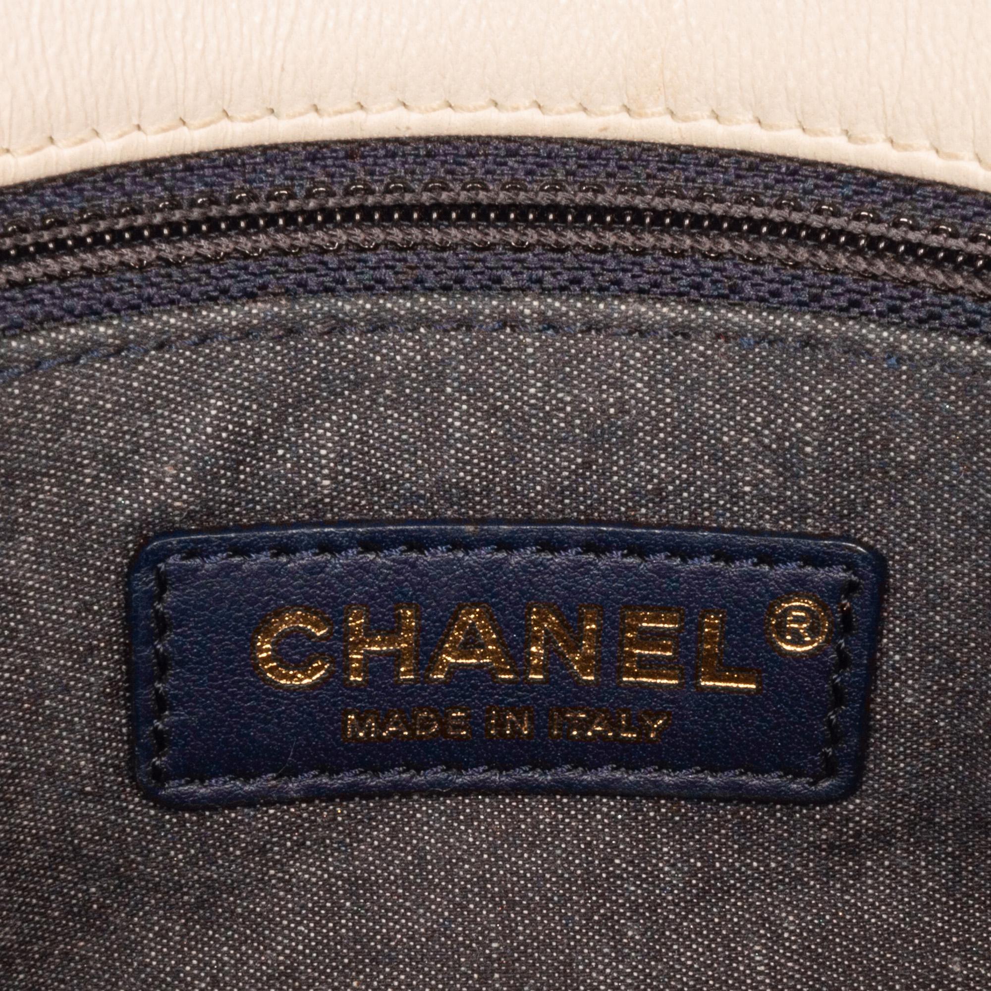 Chanel White Medium Lambskin Bicolor Chain Flap Bag