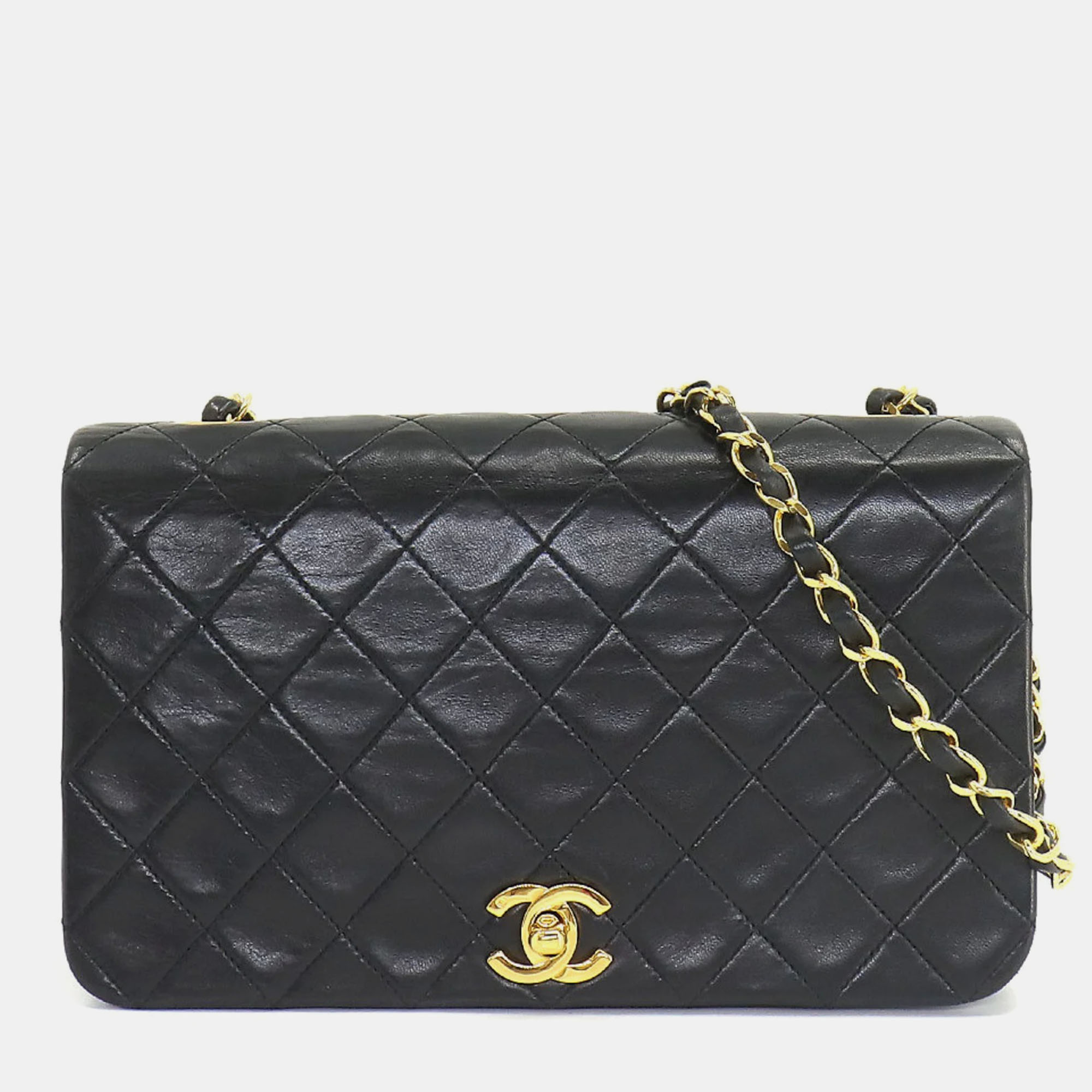 Chanel black calfskin quilted leather vintage flap shoulder bag