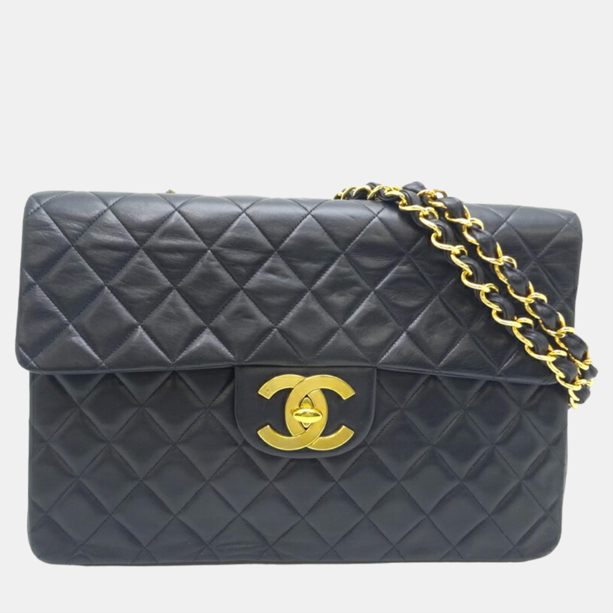 Chanel lambskin leather maxi classic single flap shoulder bag