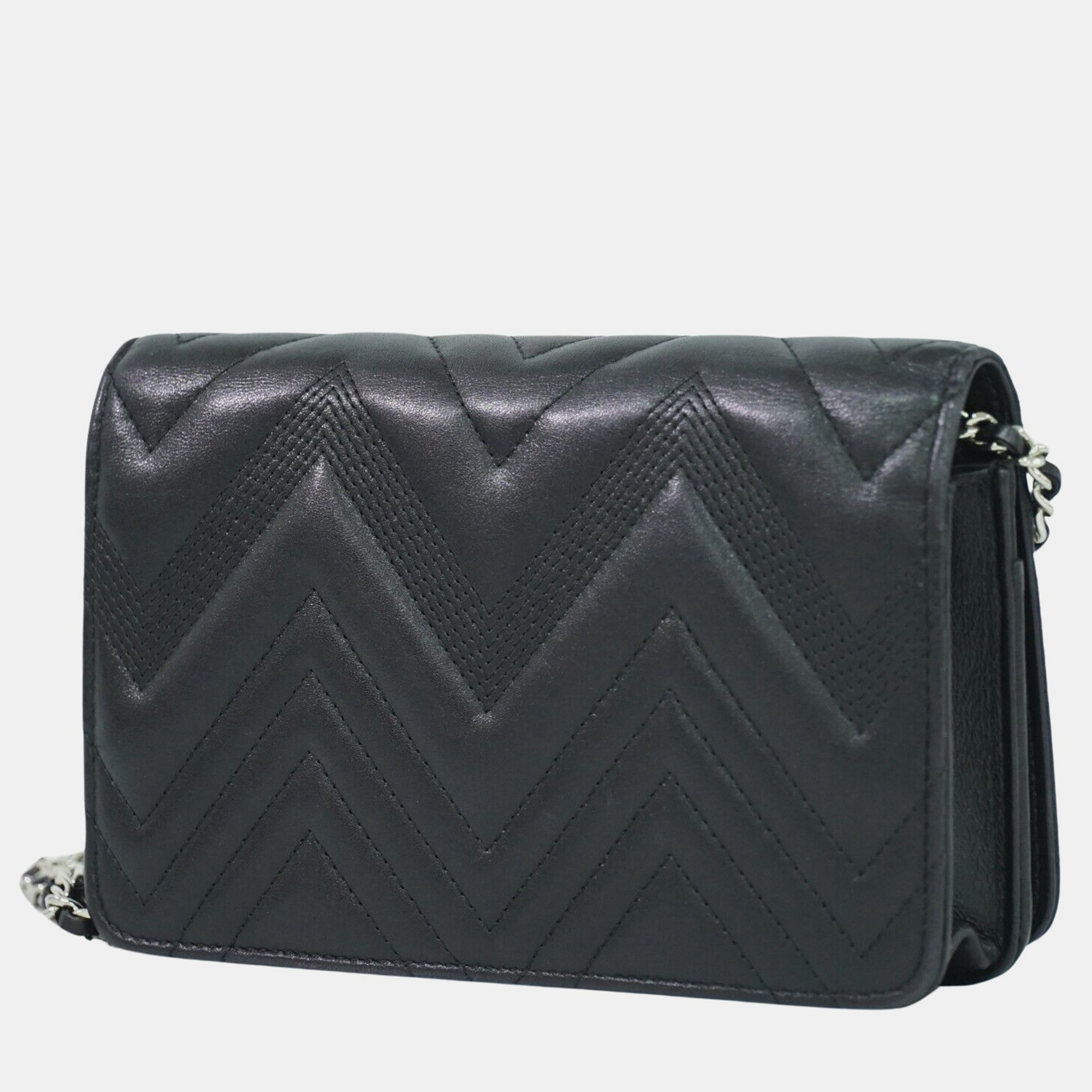 Chanel  black leather shoulder bag