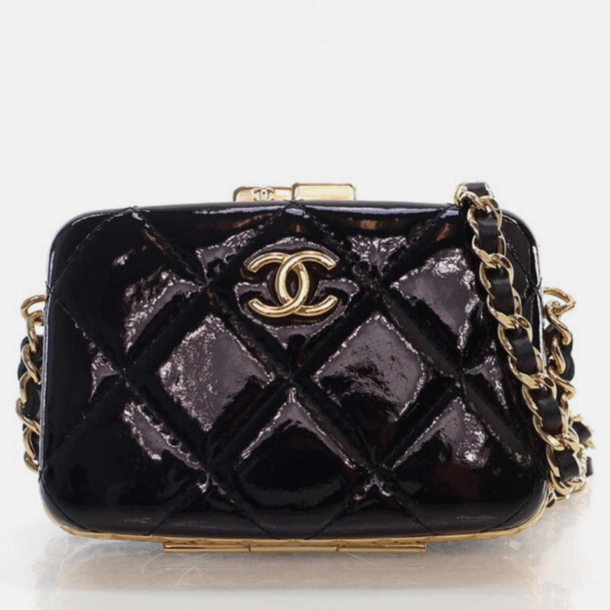 Chanel black glazed goatskin quilted small box with chain