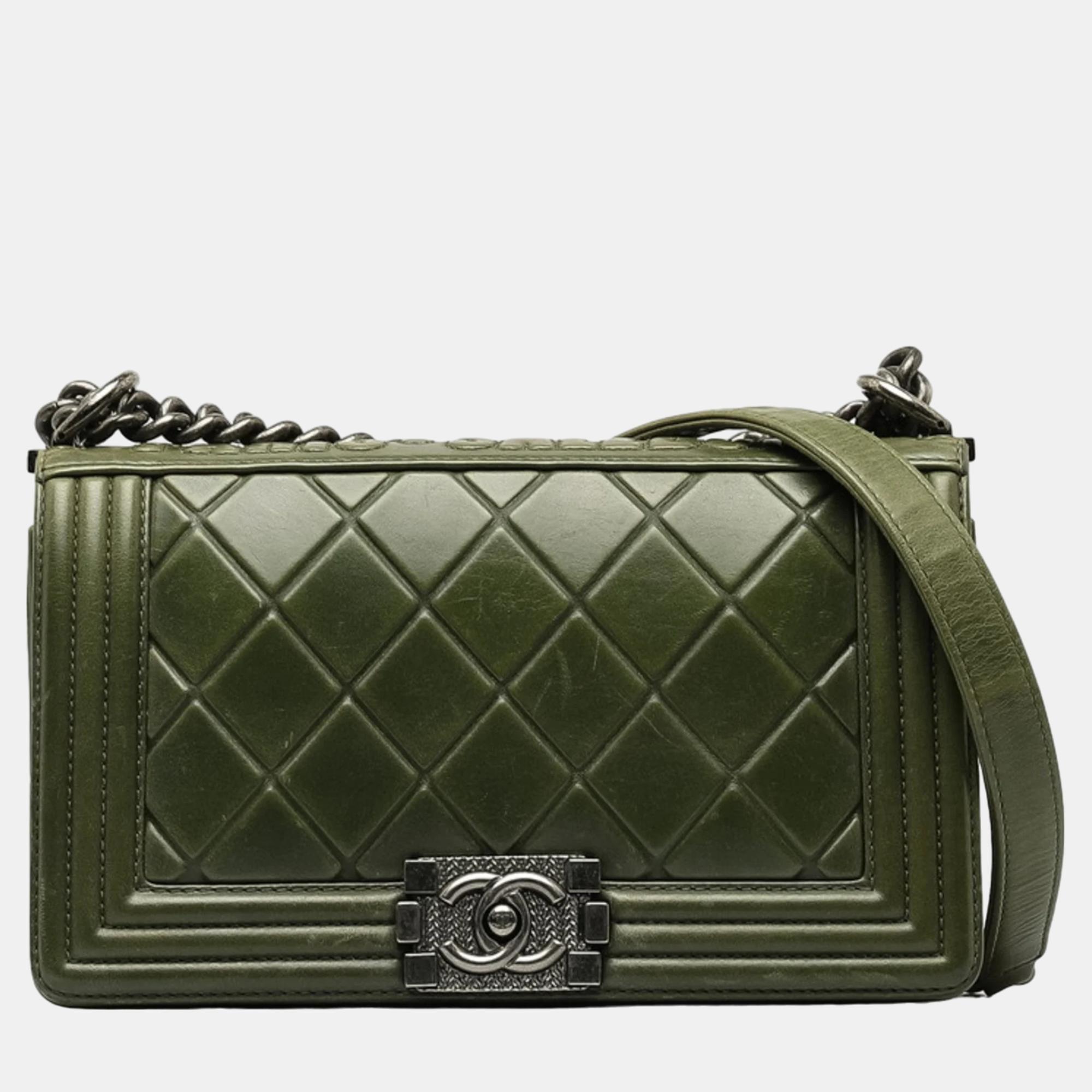Chanel green leather medium paris-salzburg embossed boy bag