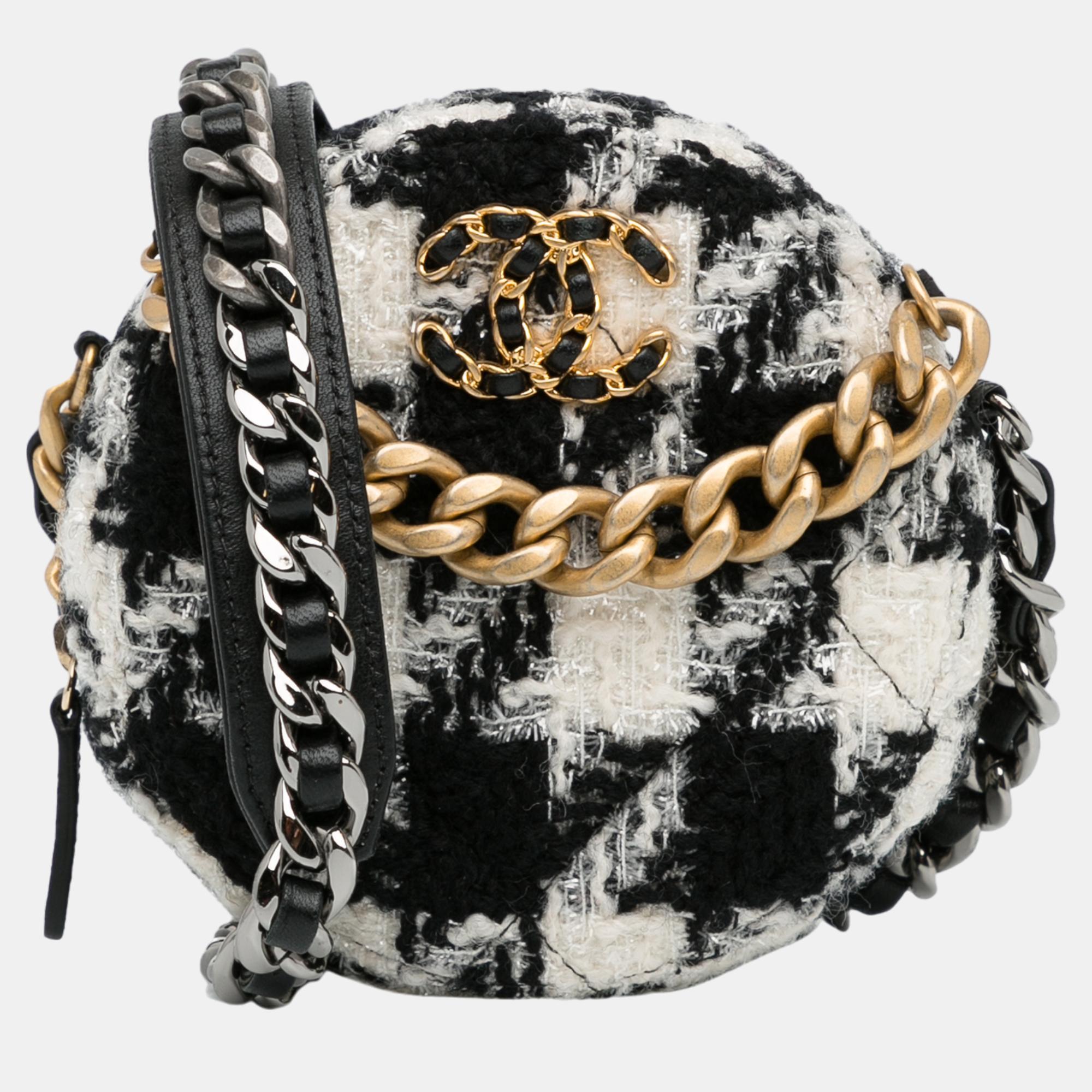 Chanel black/white tweed 19 round clutch with chain