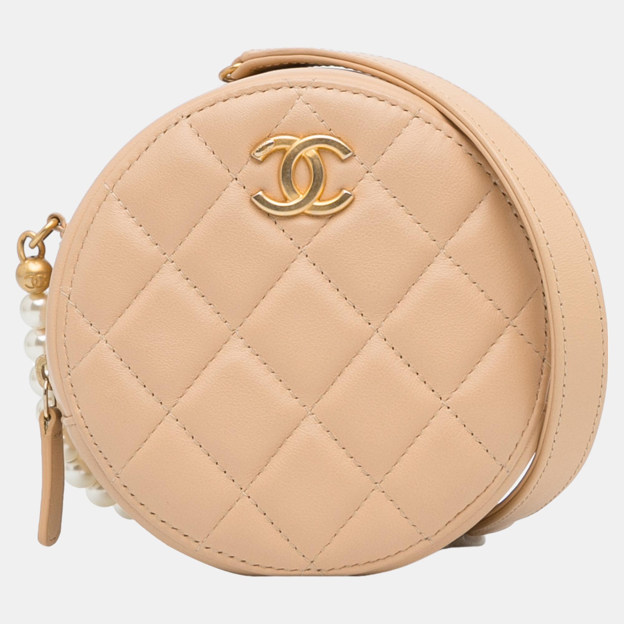 Chanel pink quilted calfskin pearl round clutch with chain
