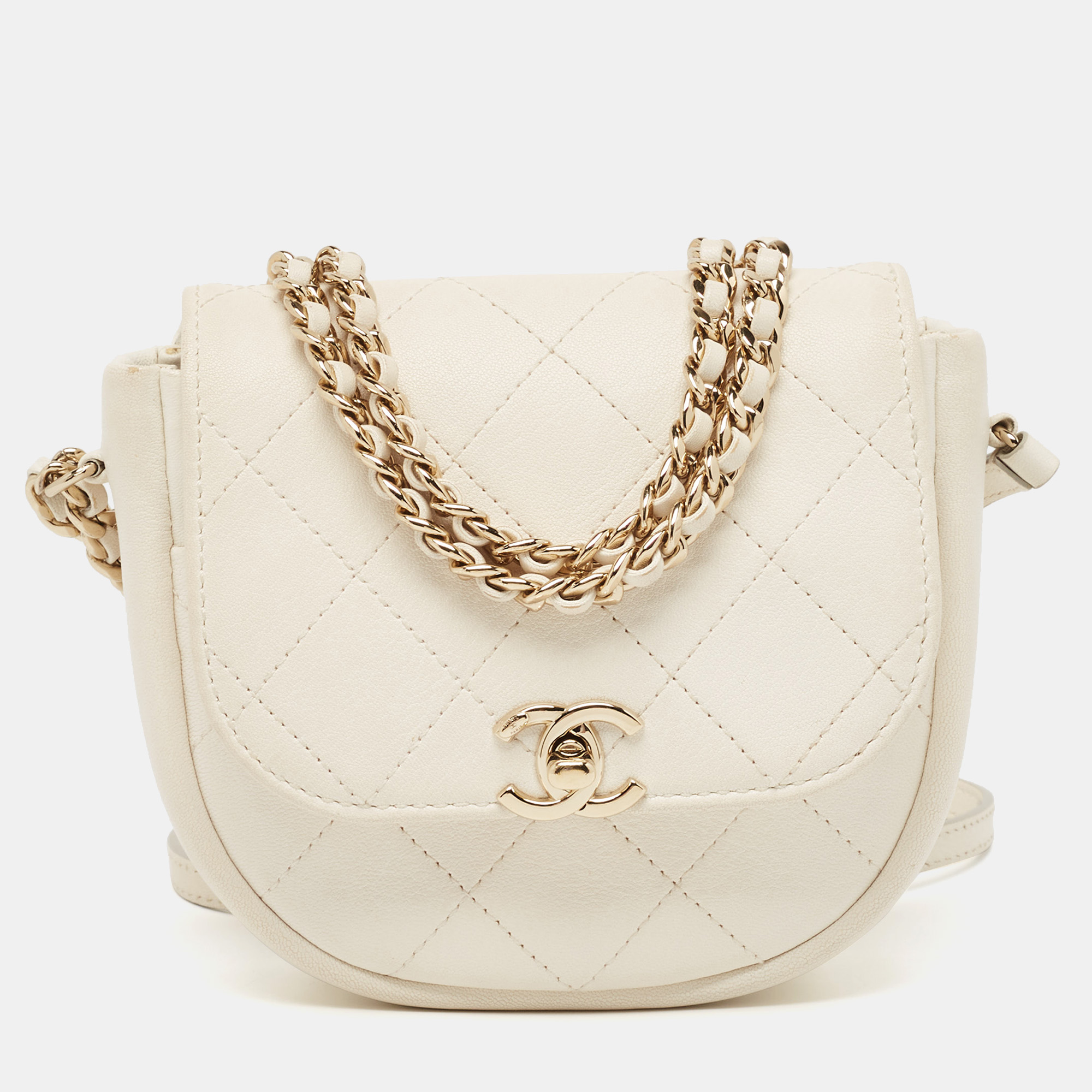 Chanel cream quilted leather casual trip messenger bag