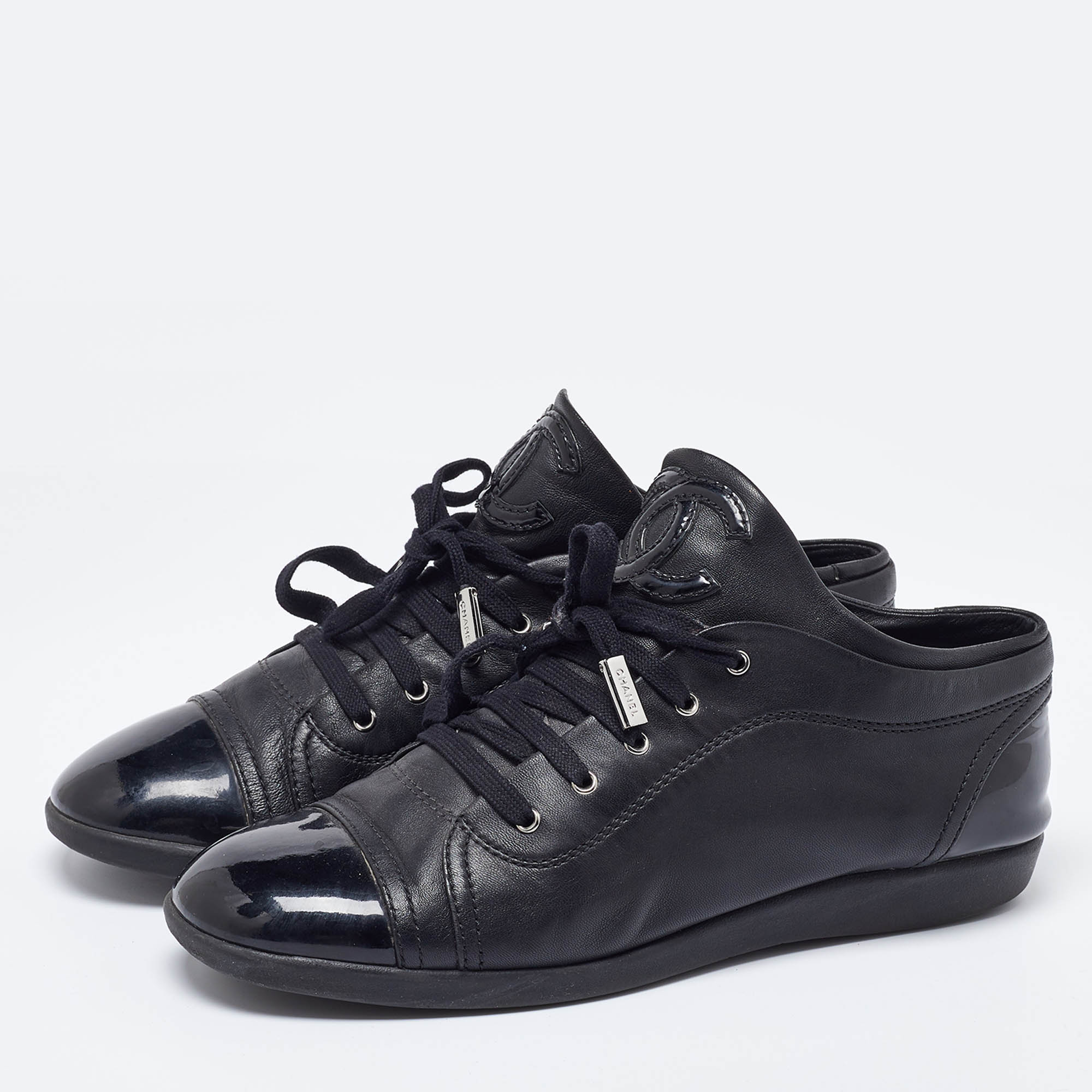 Chanel Black Patent And Leather CC Lace Up Sneakers Size 40.5