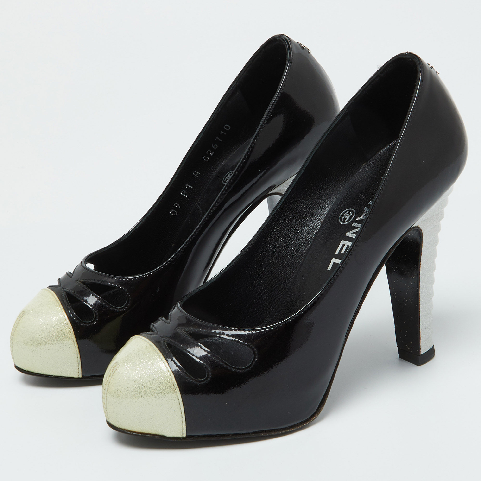 Chanel Tri Color Patent Leather CC Cap Toe Pumps Size 35