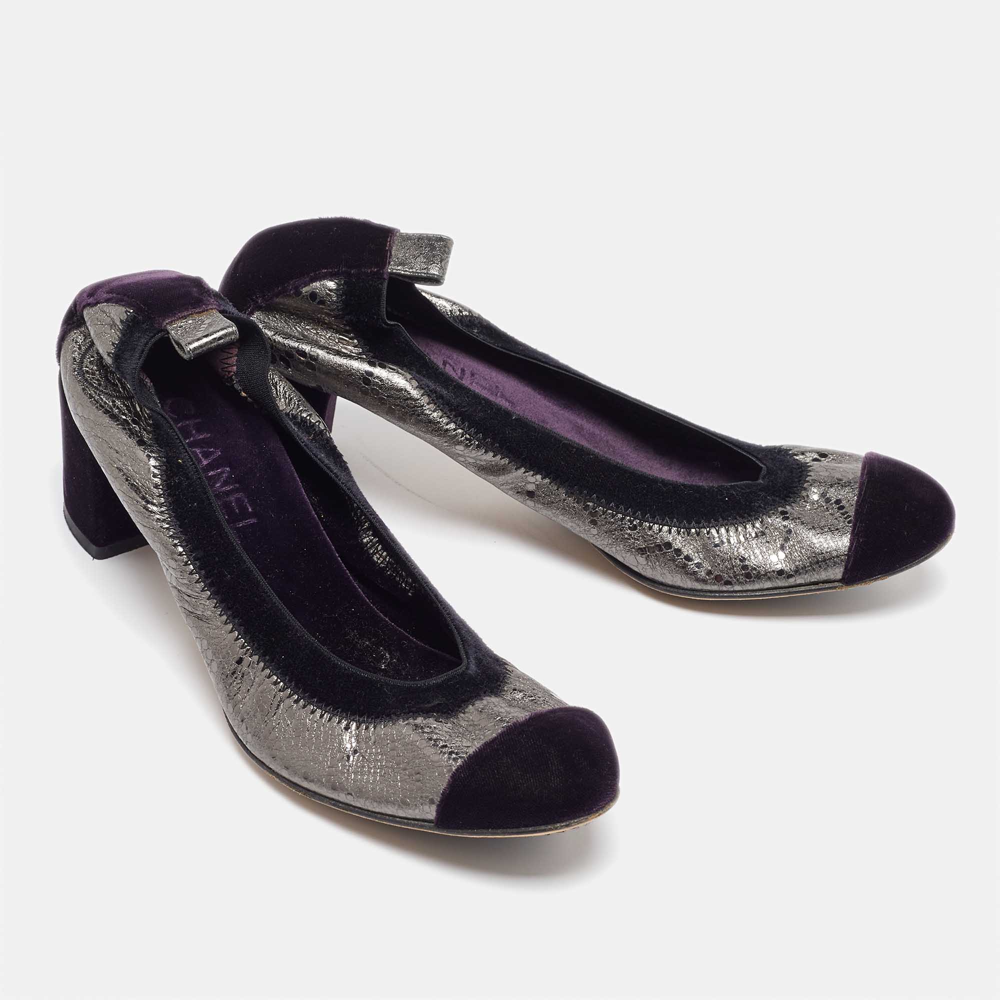 Chanel Silver/Purple Leather And Velvet CC Cap Toe Scrunch Block Heel Pumps Size 38.5