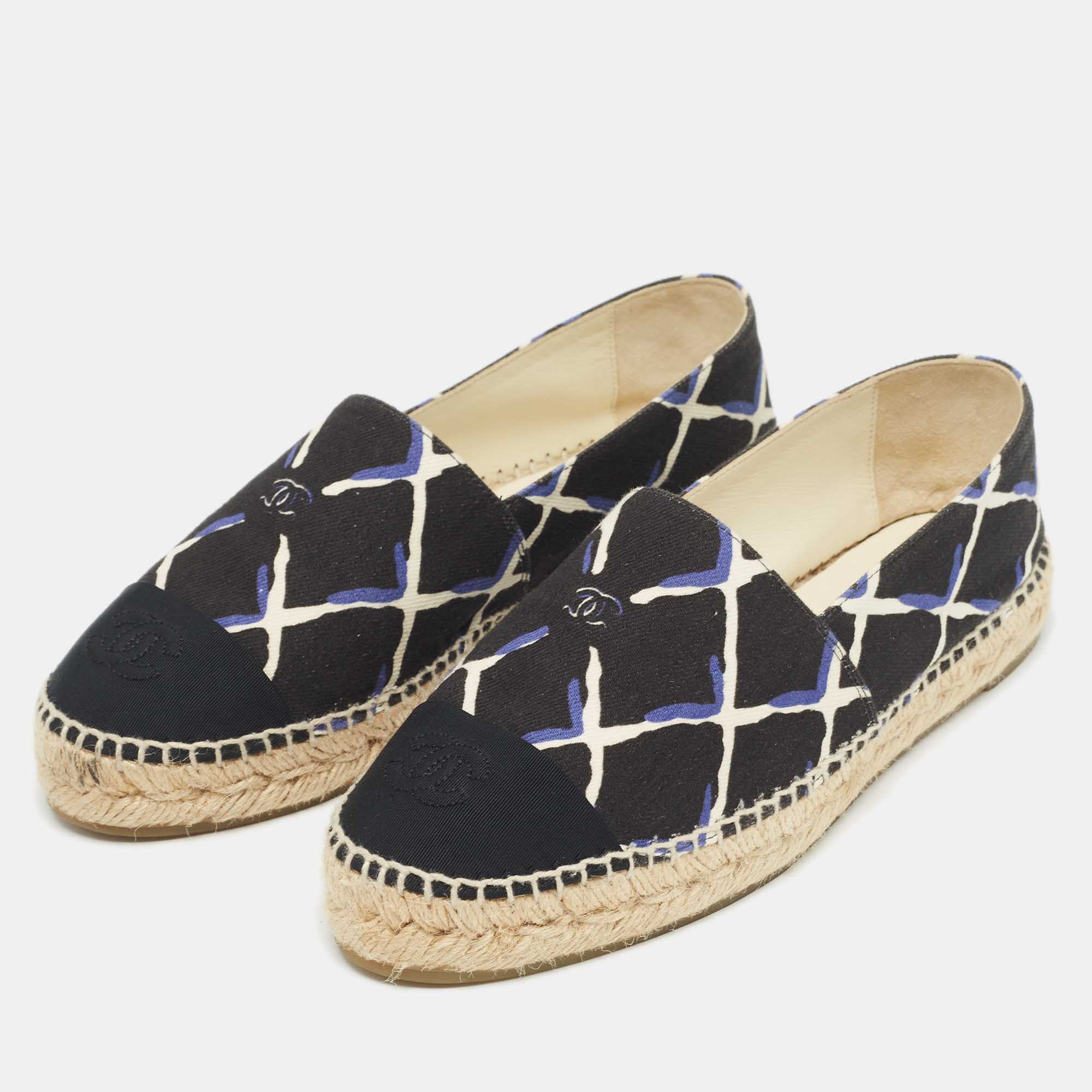 Chanel Black Printed Canvas CC Espadrille Flats Size 38