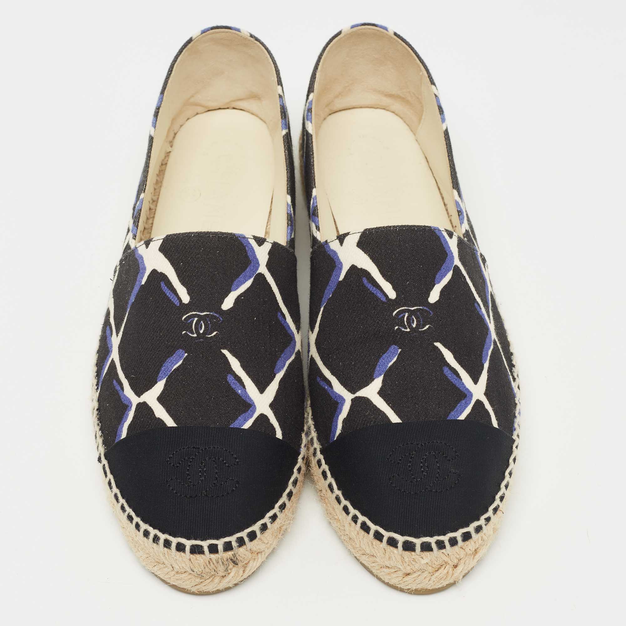 Chanel Black Printed Canvas CC Espadrille Flats Size 38