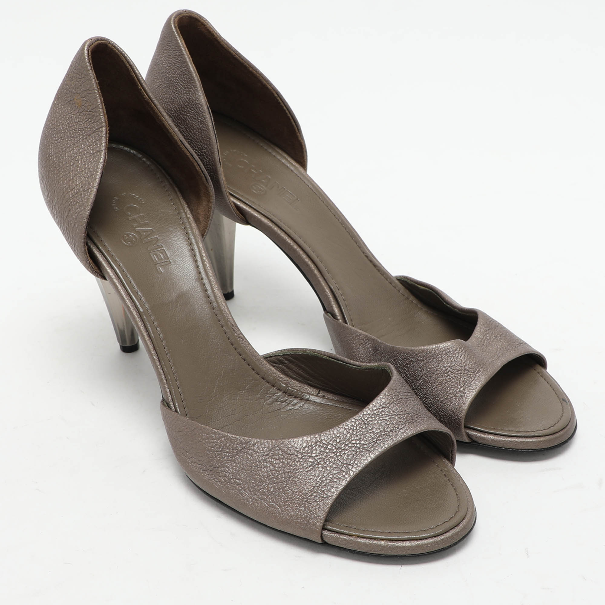 Chanel Grey Leather D'orsay Pumps Size 39