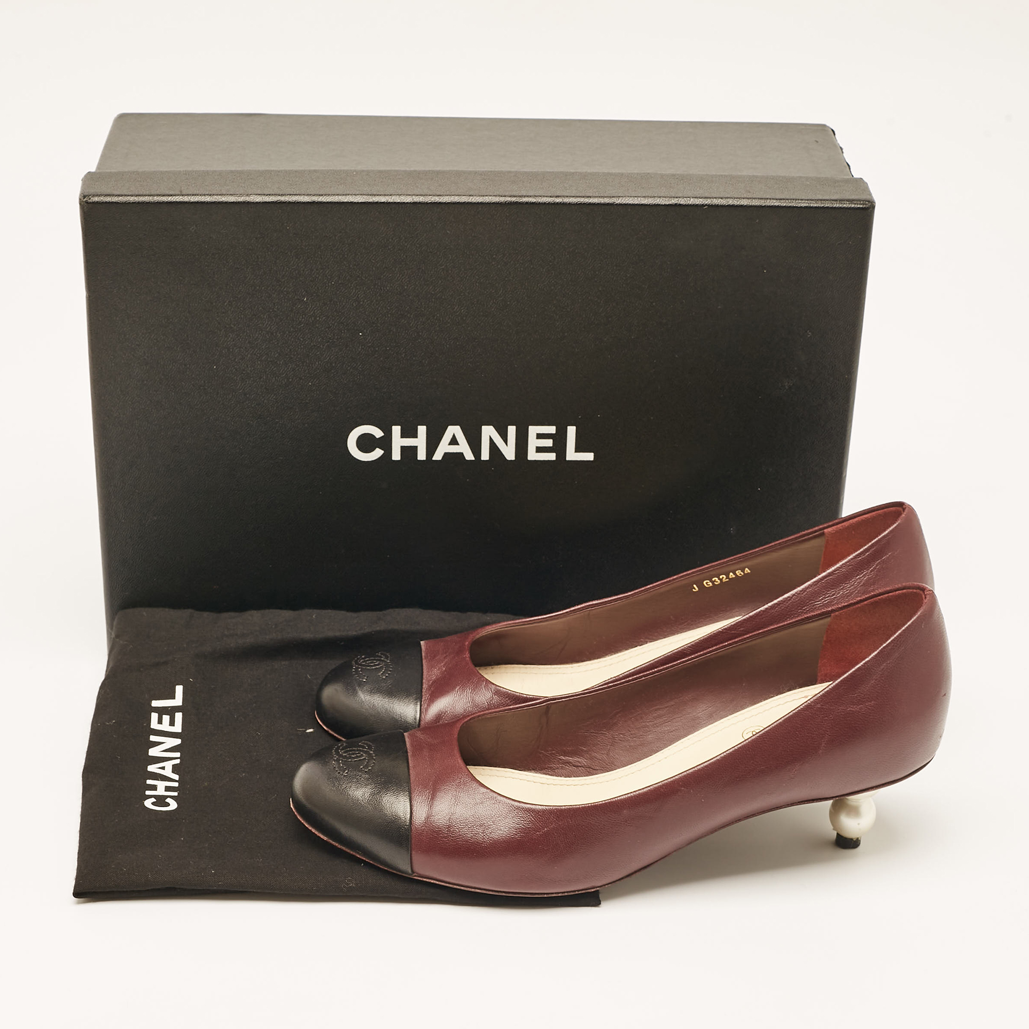 Chanel Burgundy/Black Leather CC Cap Toe Pumps Size 37.5