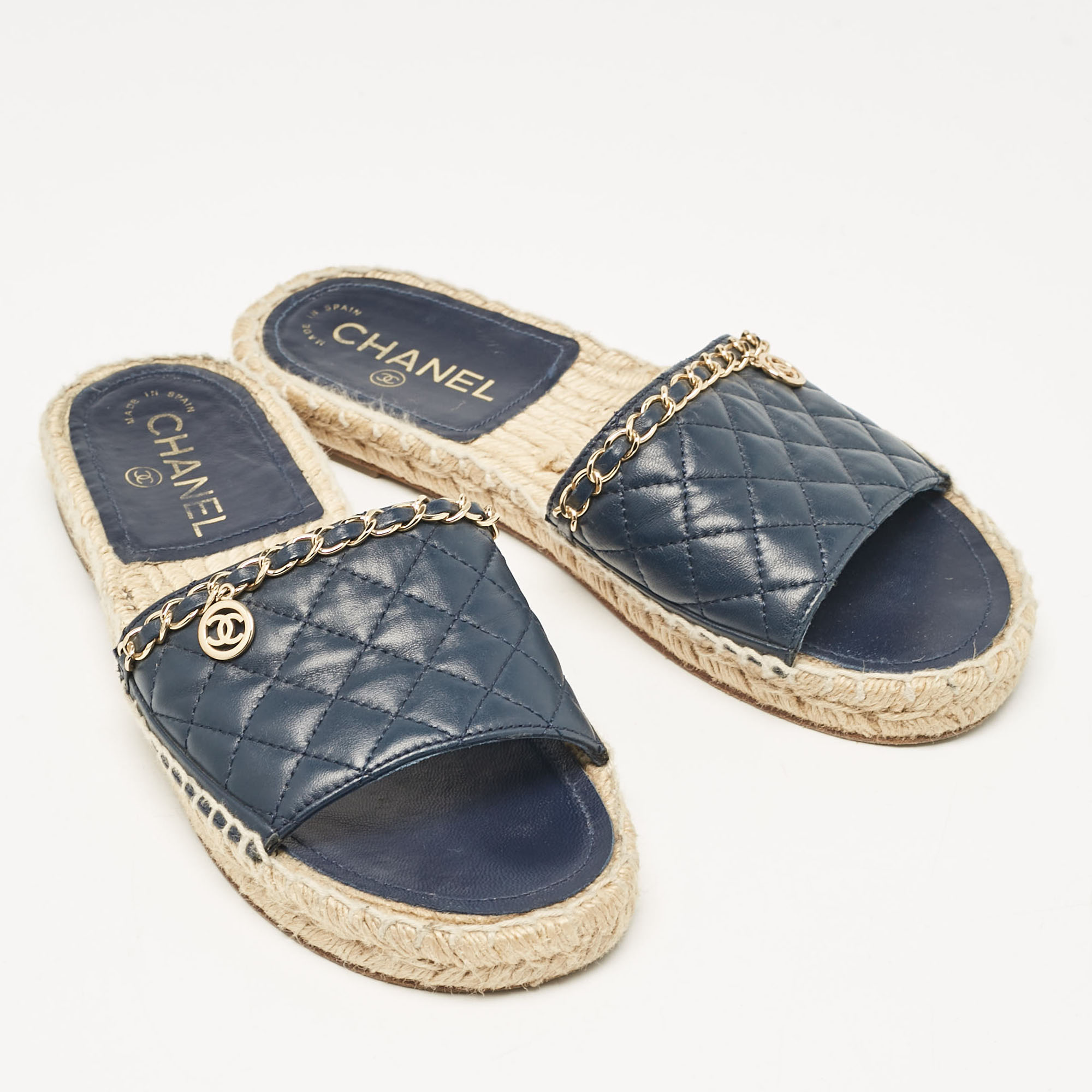 Chanel Navy Blue Quilted Leather CC Chain Link Espadrille Slides Size 37