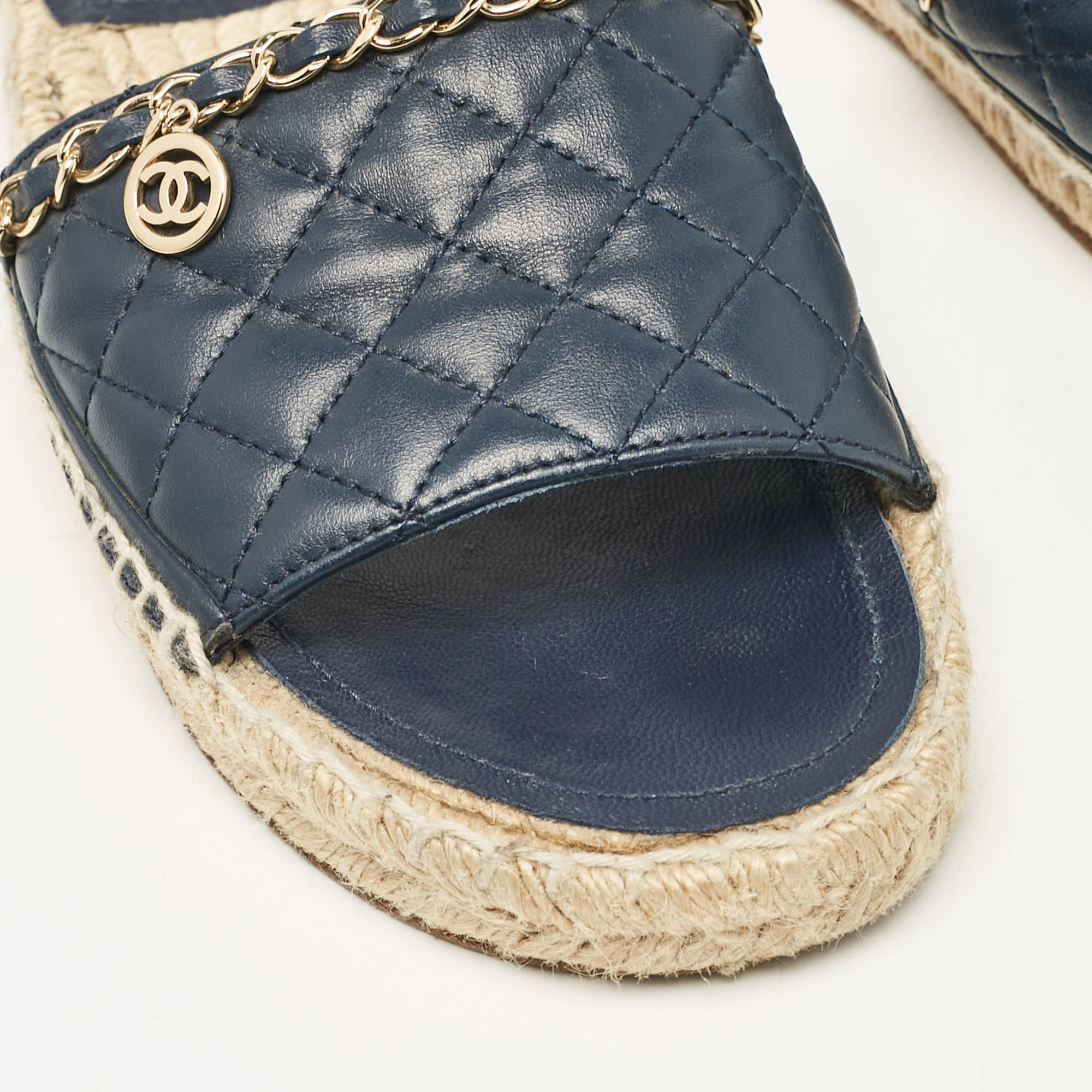 Chanel Navy Blue Quilted Leather CC Chain Link Espadrille Slides Size 37