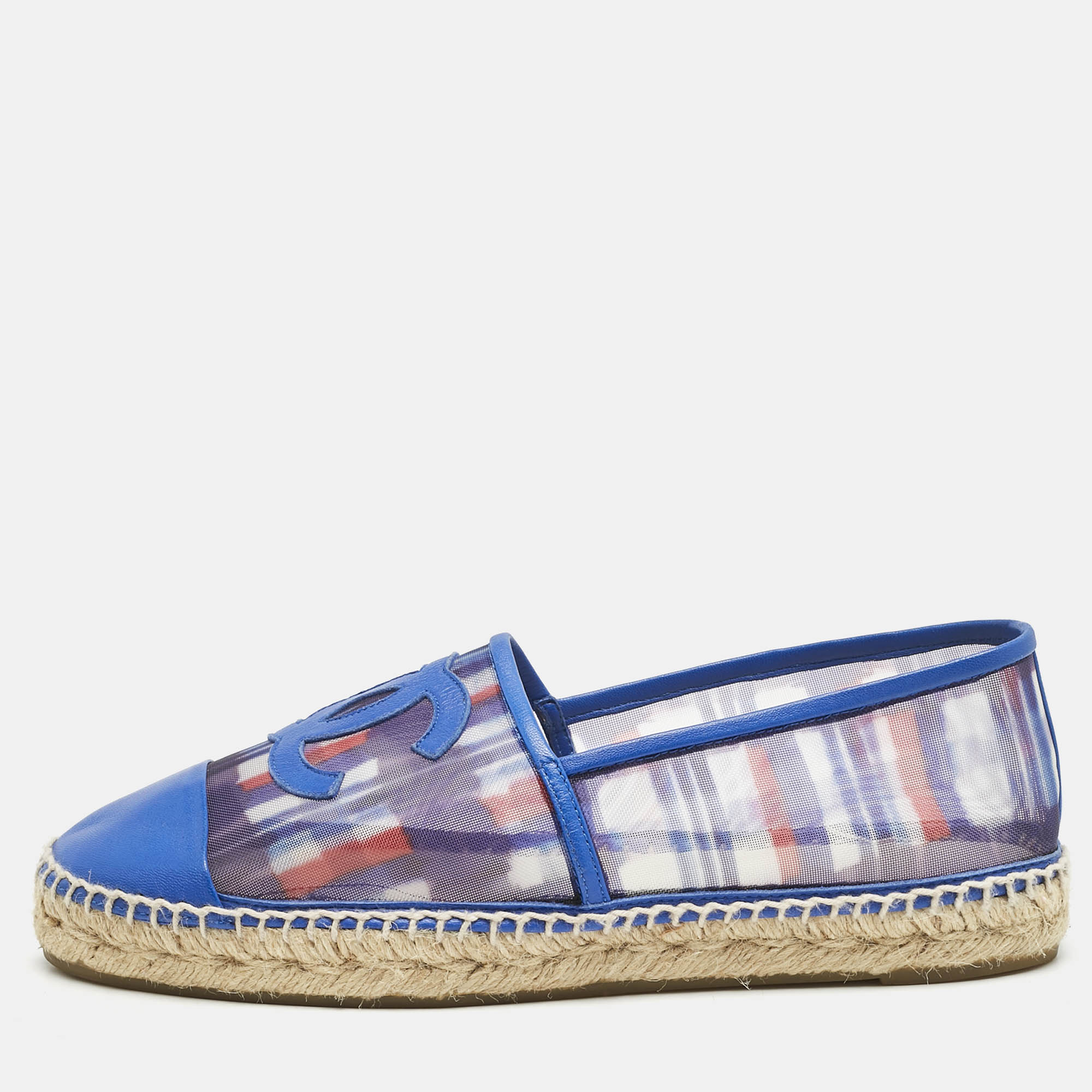 Chanel Blue Plaid Print Mesh and Leather CC Espadrille Flats Size
Chanel Blue Plaid Print Mesh and Leather CC Espadrille Flats Size
