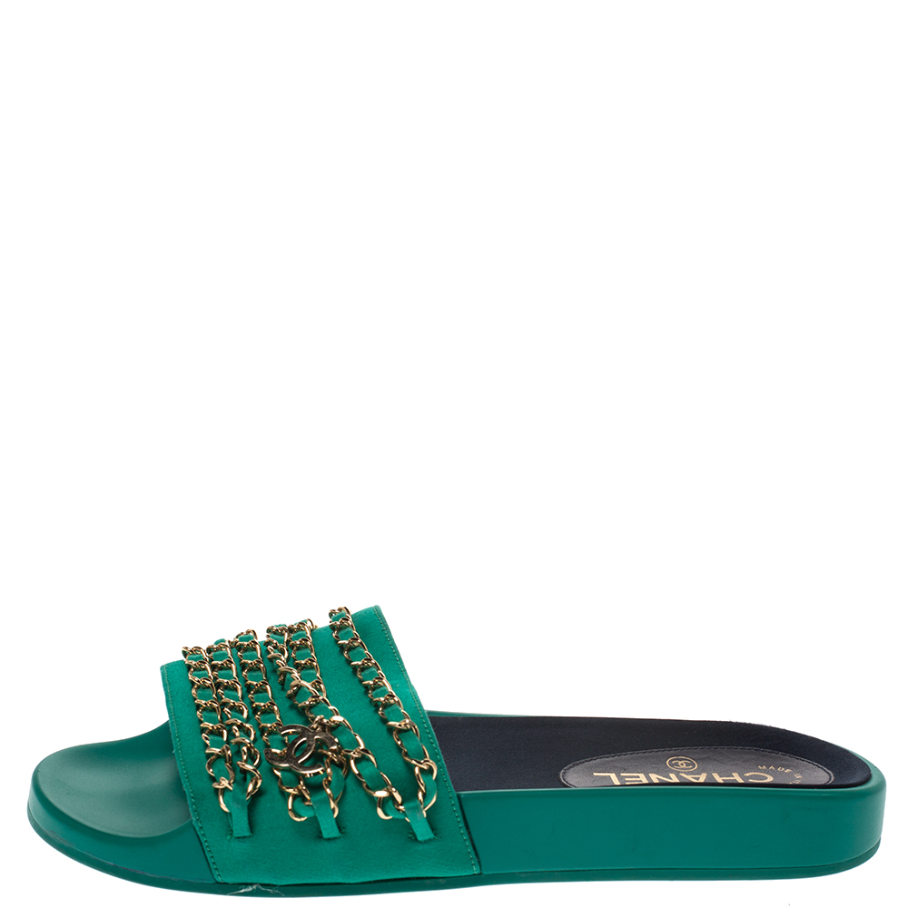 

Chanel Green Satin Tropiconic Chain Detail Slides Sandals Size