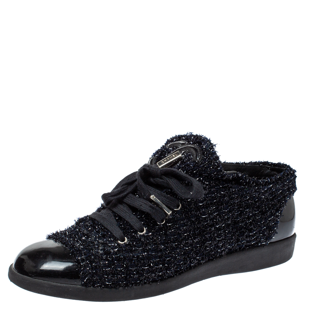 Image of Chanel Black/Navy Blue Shimmery Tweed and Patent Leather Cap Toe Sneakers Size