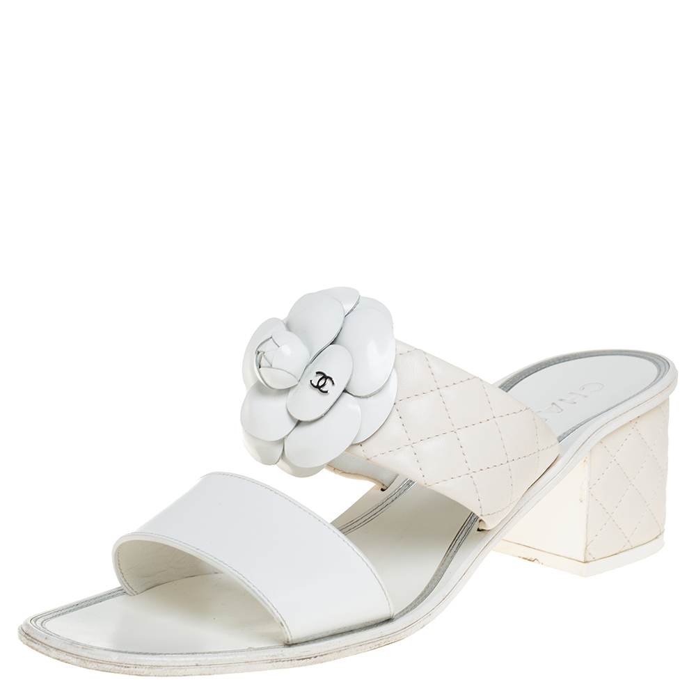 Chanel White Leather Camelia CC Slide Sandals Size 41