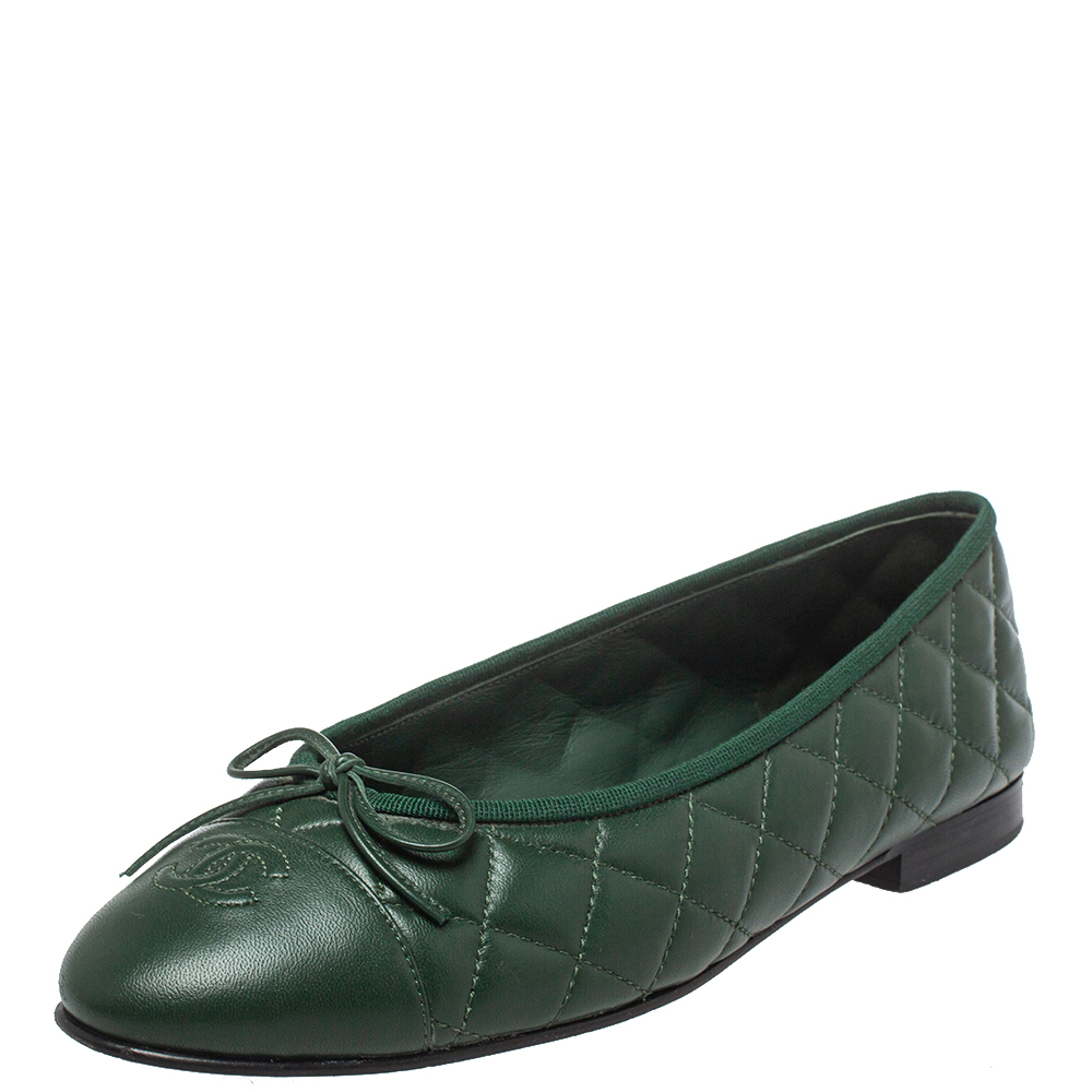 Chanel Green Quilted Leather CC Cap Toe Bow Ballet Flats Size 39.5