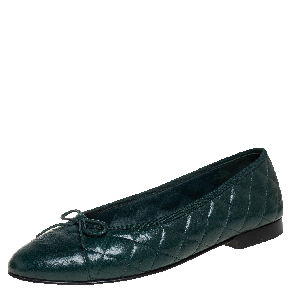 Chanel Green Quilted Leather Bow CC Cap Toe Ballet Flats Size 40.5