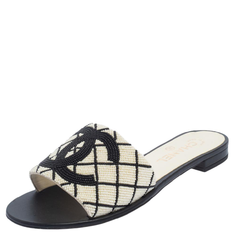Chanel White/Black Quilted Pearl Embellished CC Flats Size 39